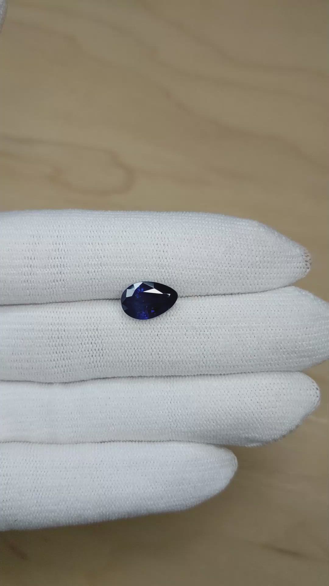 3.71 Ct. Blue Sapphire from Ceylon (Sri Lanka) Size Video