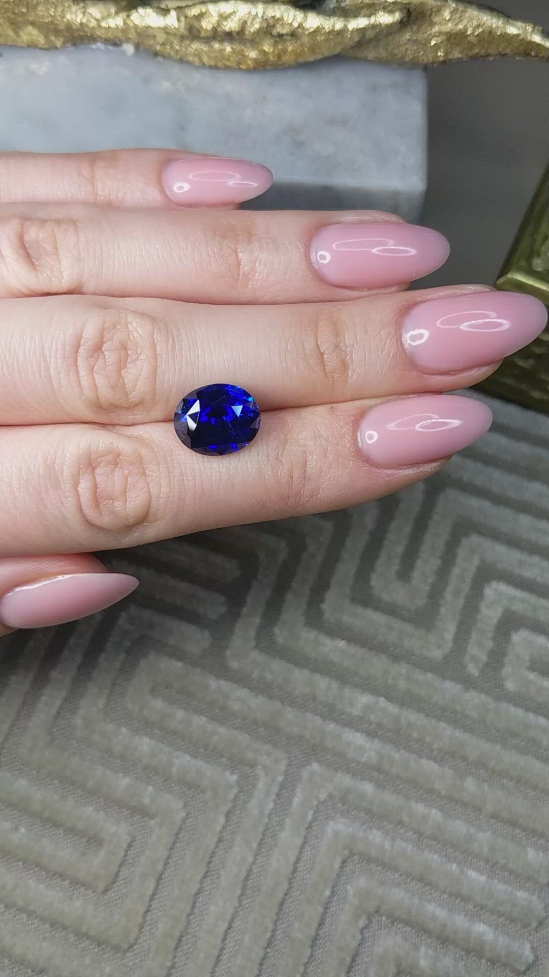 8.13 Ct. Blue Sapphire from Ceylon (Sri Lanka) Size Video