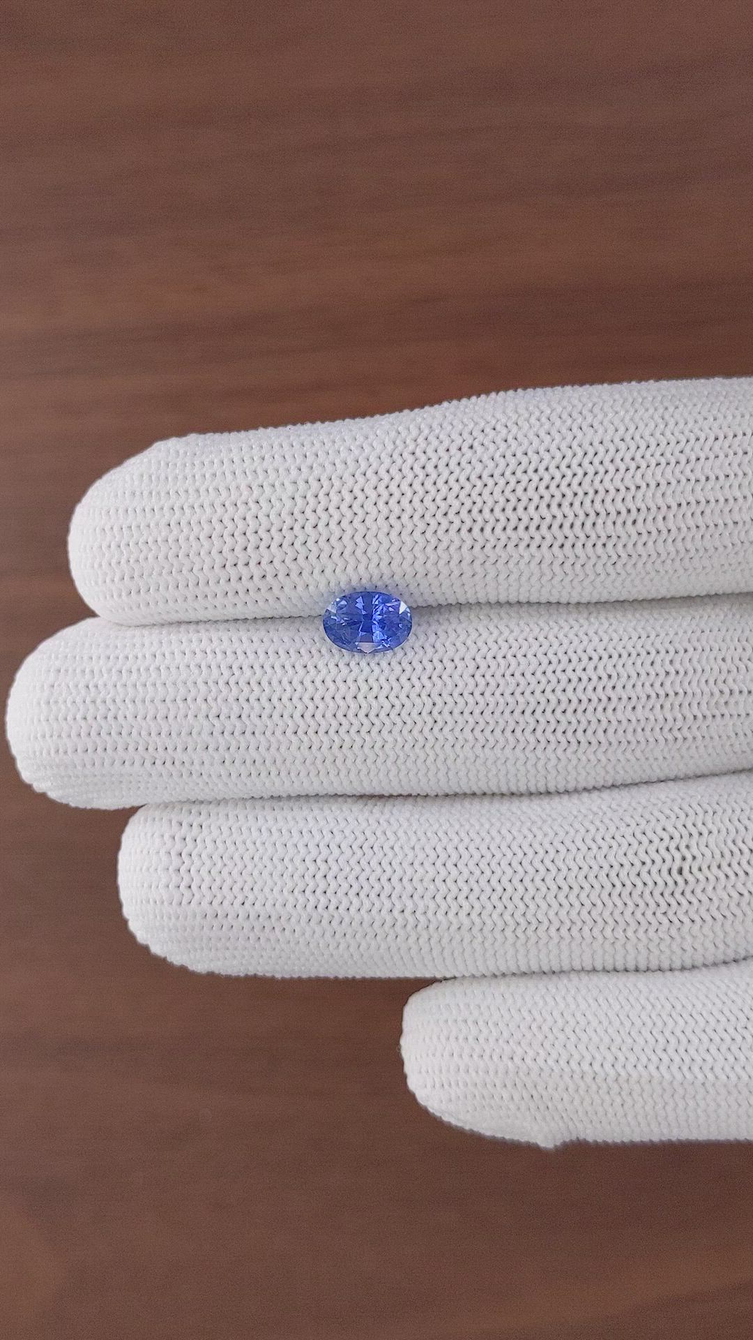 1.77 Ct. Blue Sapphire from Ceylon (Sri Lanka) Size Video