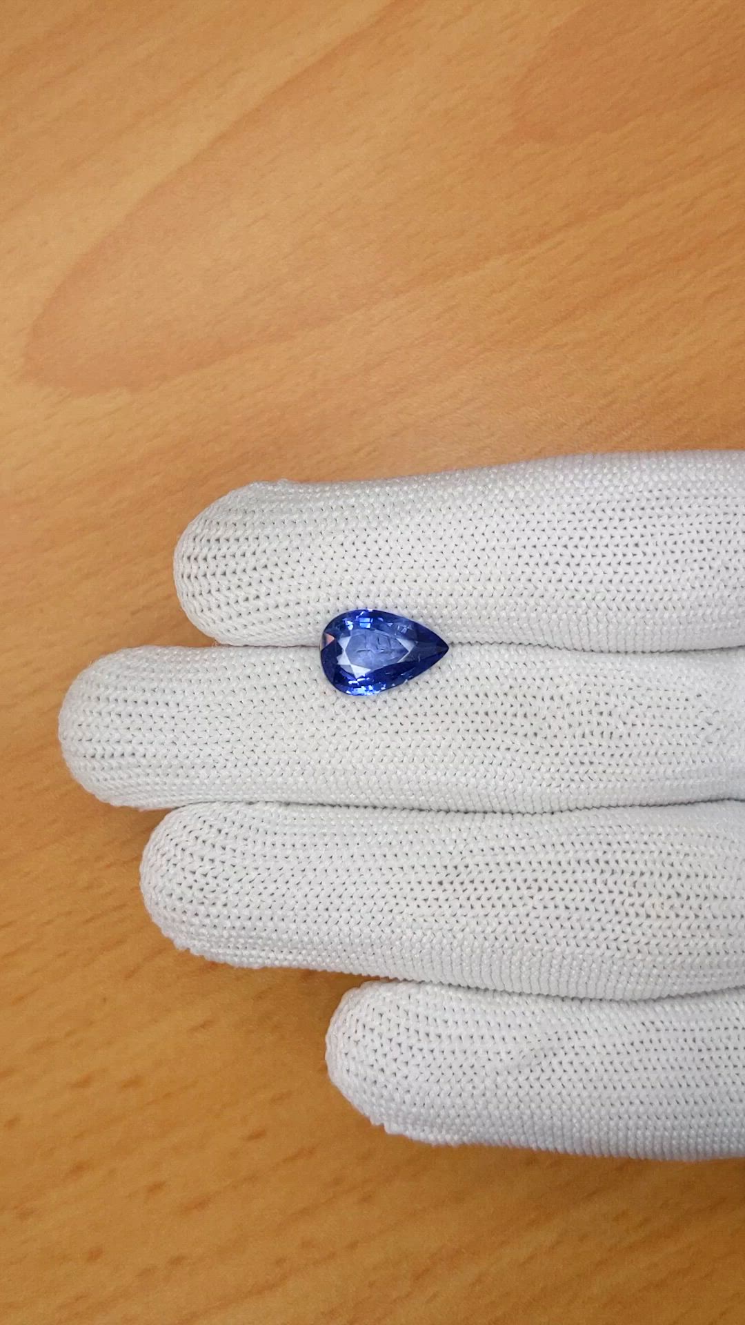 4.01 Ct. Blue Sapphire from Ceylon (Sri Lanka) Size Video
