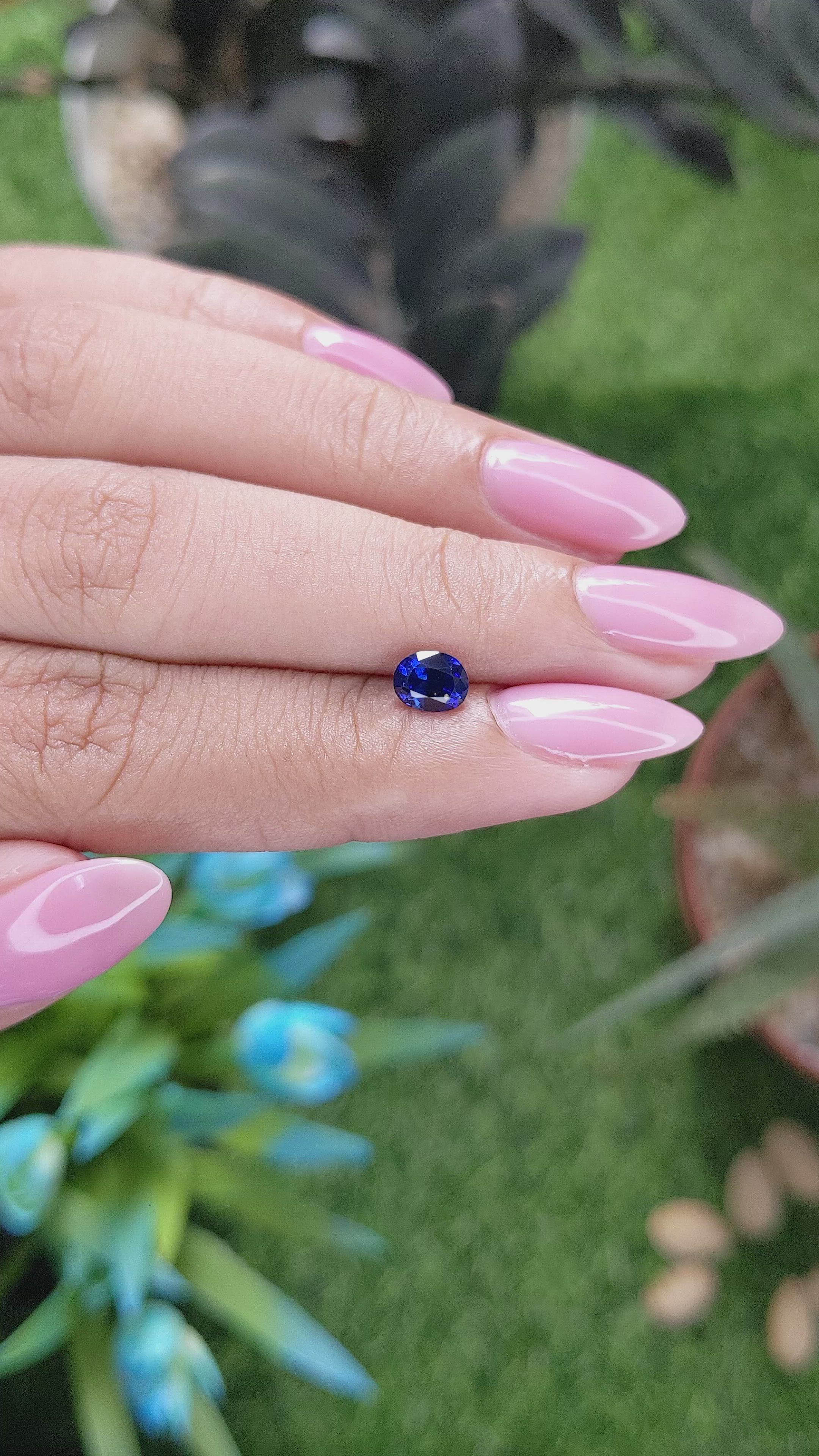 0.79 Ct. Blue Sapphire from Ceylon (Sri Lanka) Size Video