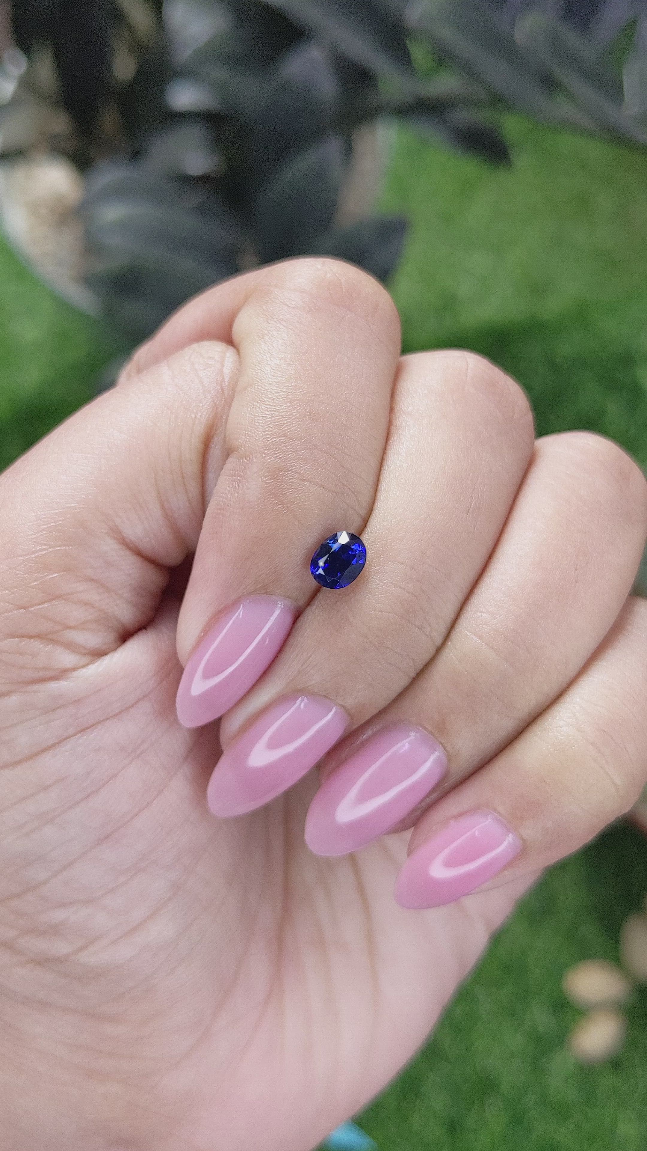 0.79 Ct. Blue Sapphire from Ceylon (Sri Lanka) Size Video