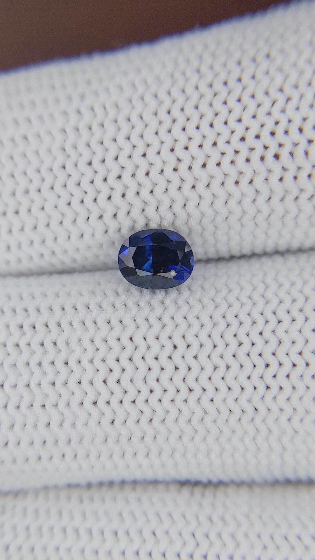 0.79 Ct. Blue Sapphire from Ceylon (Sri Lanka) Size Video