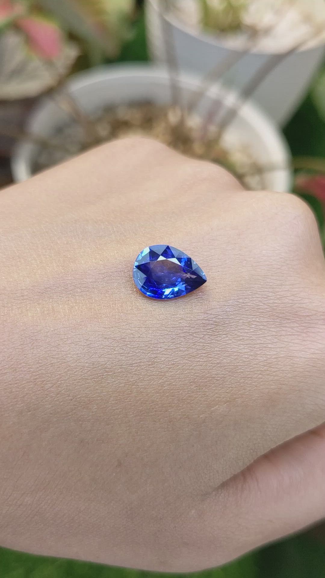 3.62 Ct. Blue Sapphire from Ceylon (Sri Lanka) Size Video