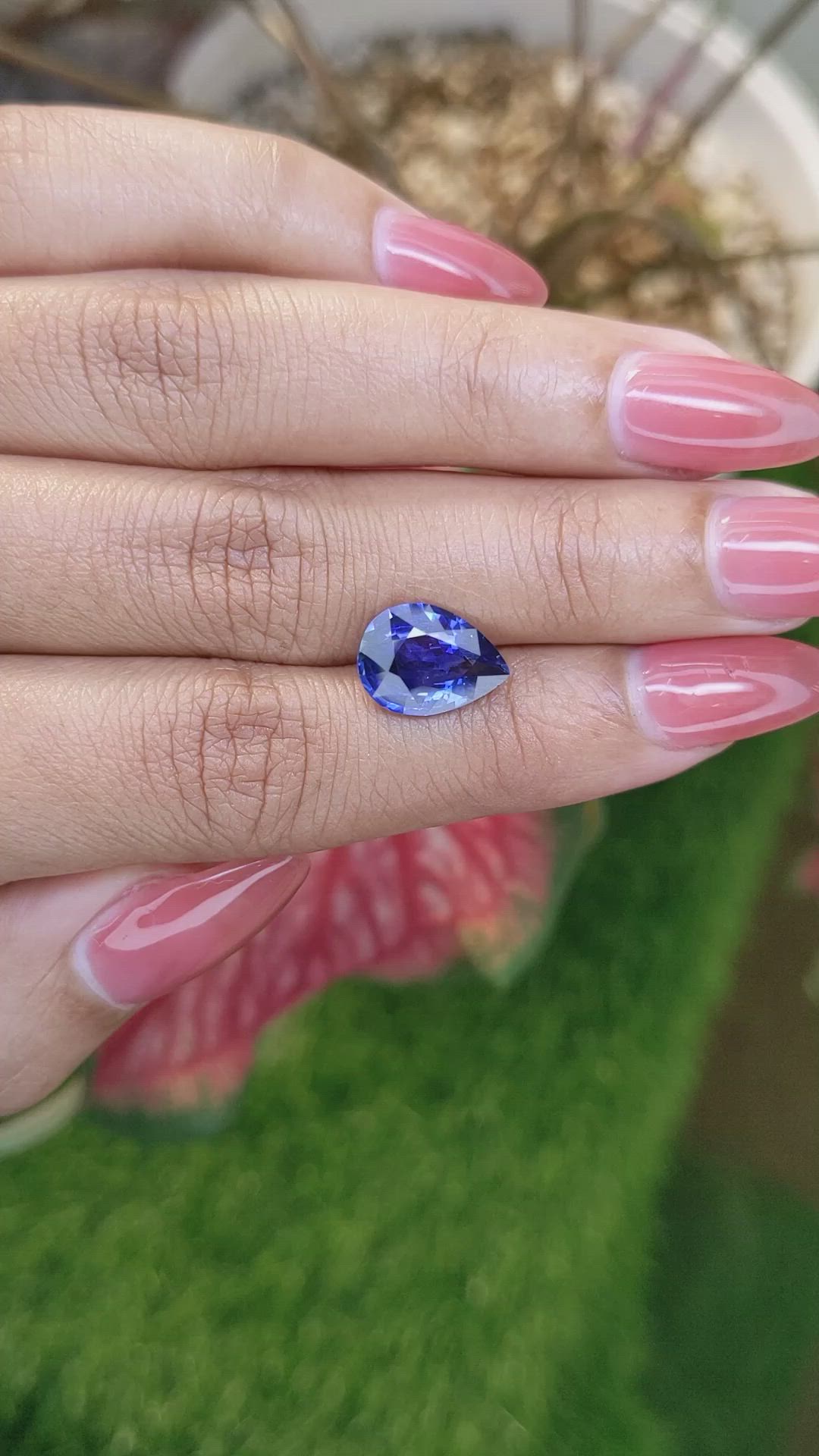 3.62 Ct. Blue Sapphire from Ceylon (Sri Lanka) Size Video