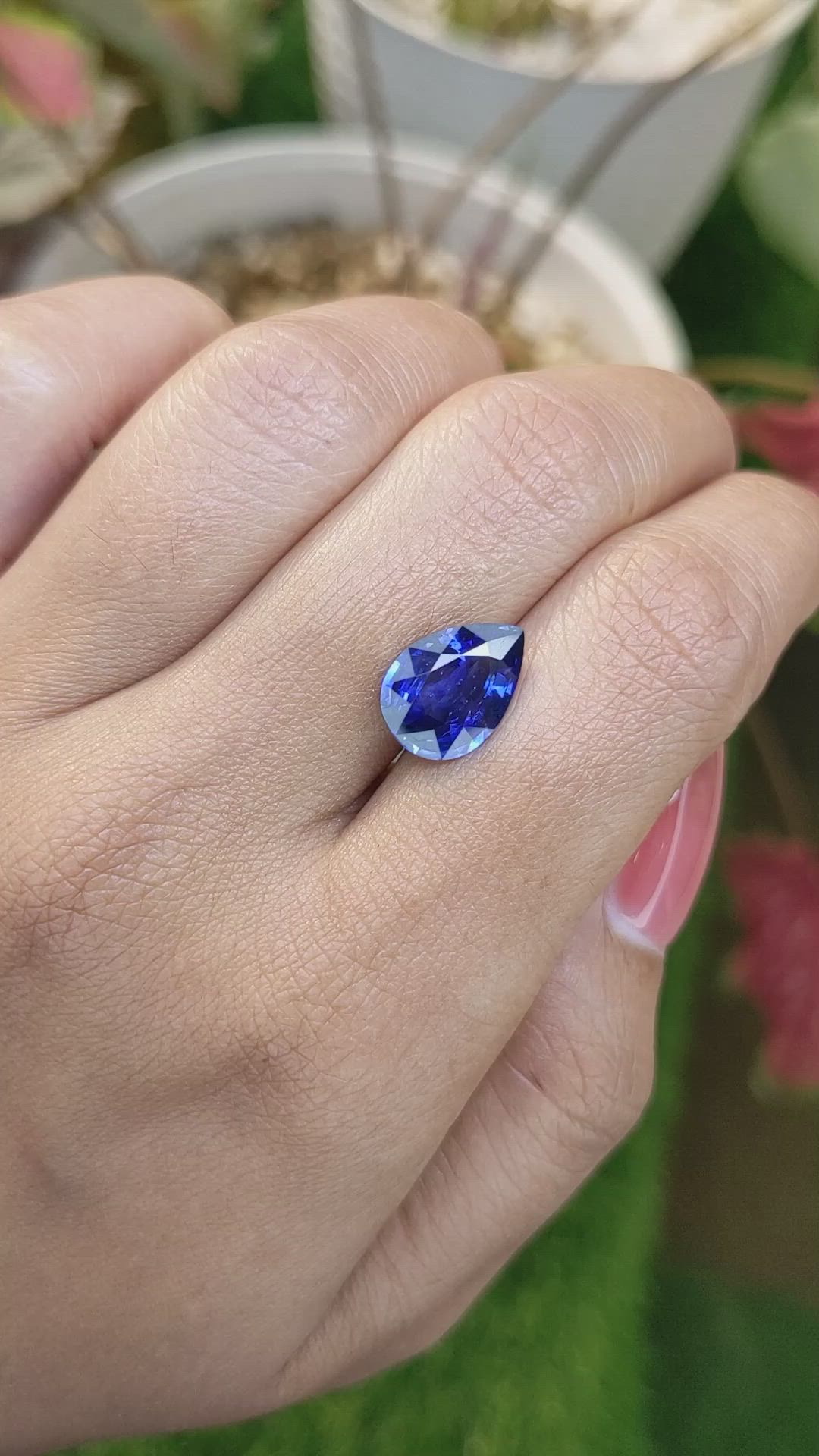 3.62 Ct. Blue Sapphire from Ceylon (Sri Lanka) Size Video