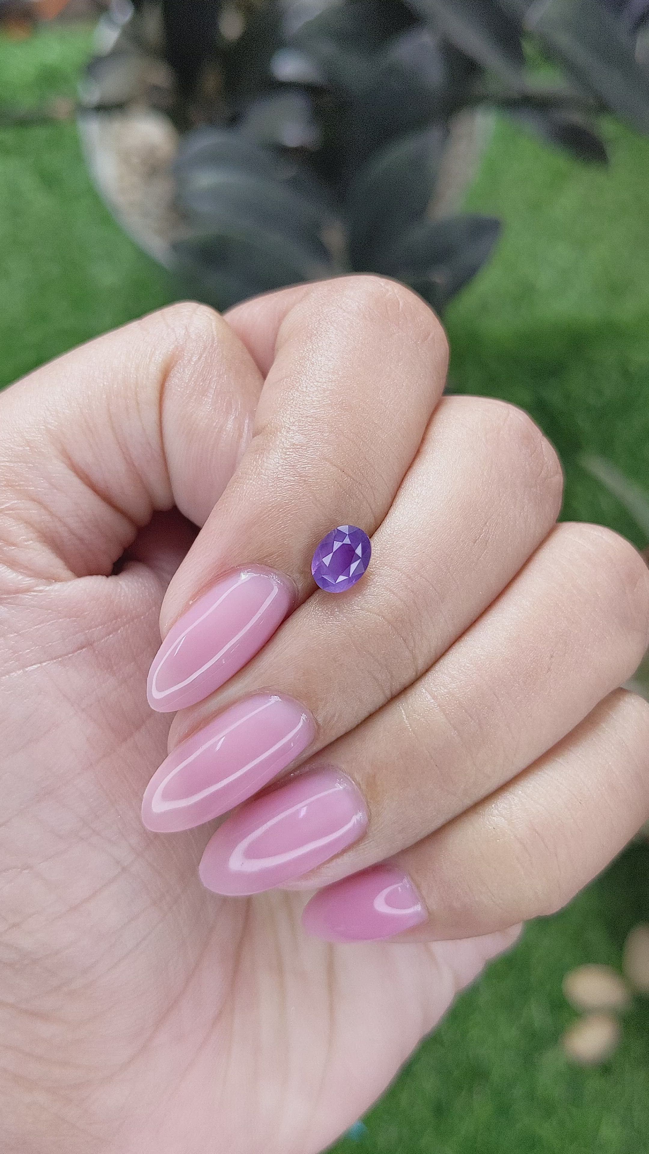 1.06 Ct. Pinkish Purple Sapphire from Ceylon (Sri Lanka) Size Video
