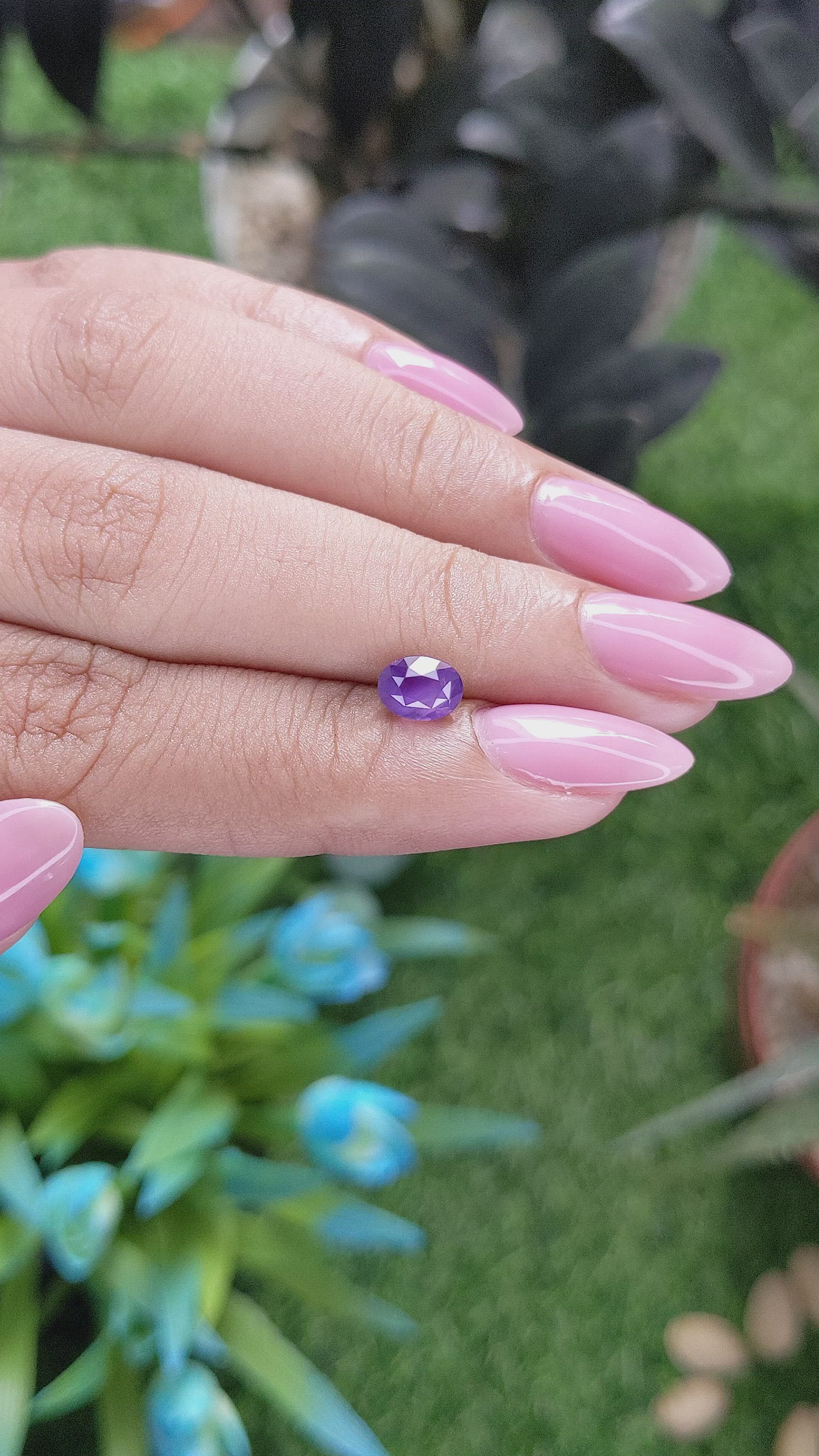 1.06 Ct. Pinkish Purple Sapphire from Ceylon (Sri Lanka) Size Video