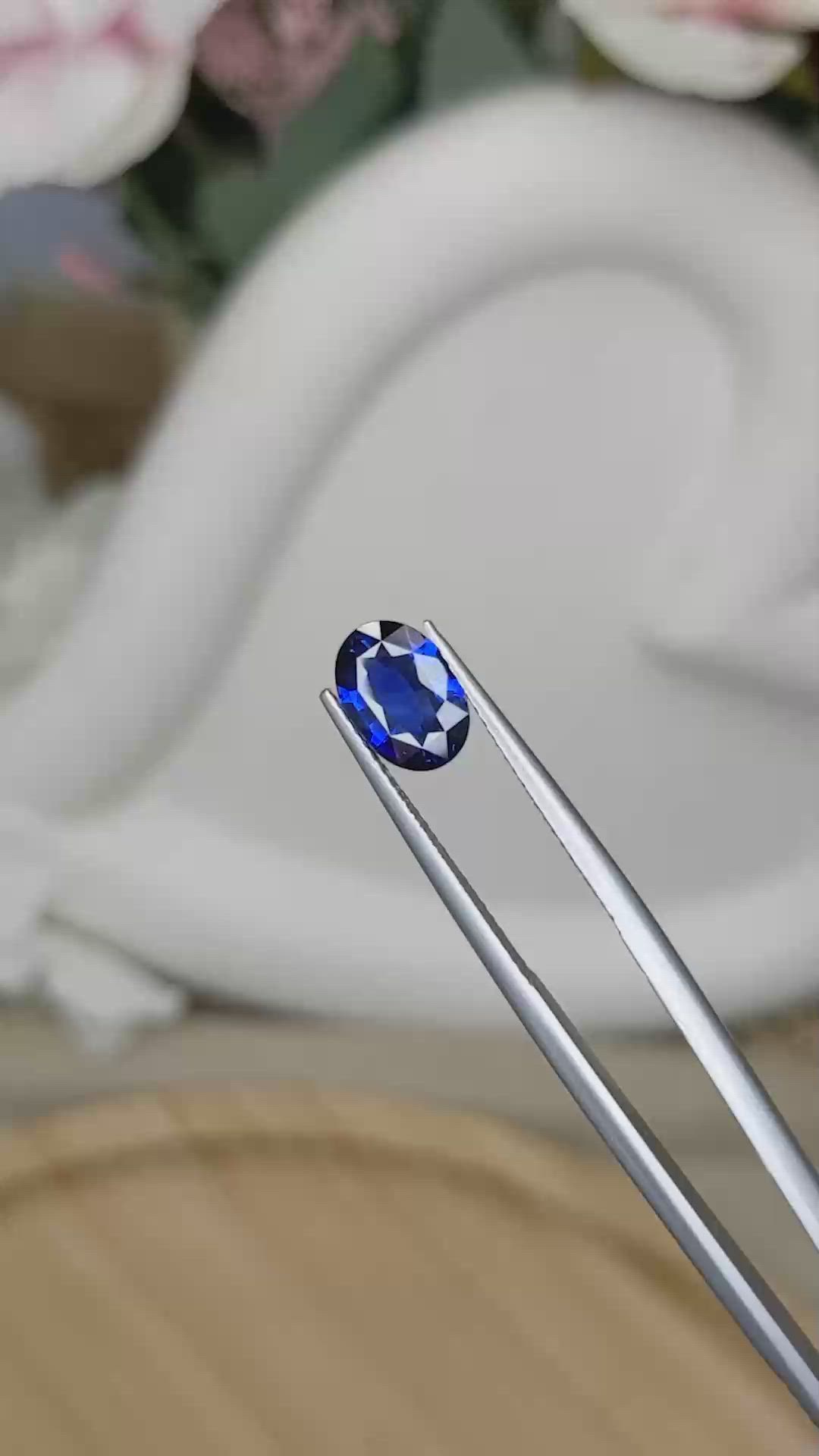 1.56 Ct. Blue Sapphire from Ceylon (Sri Lanka) Size Video