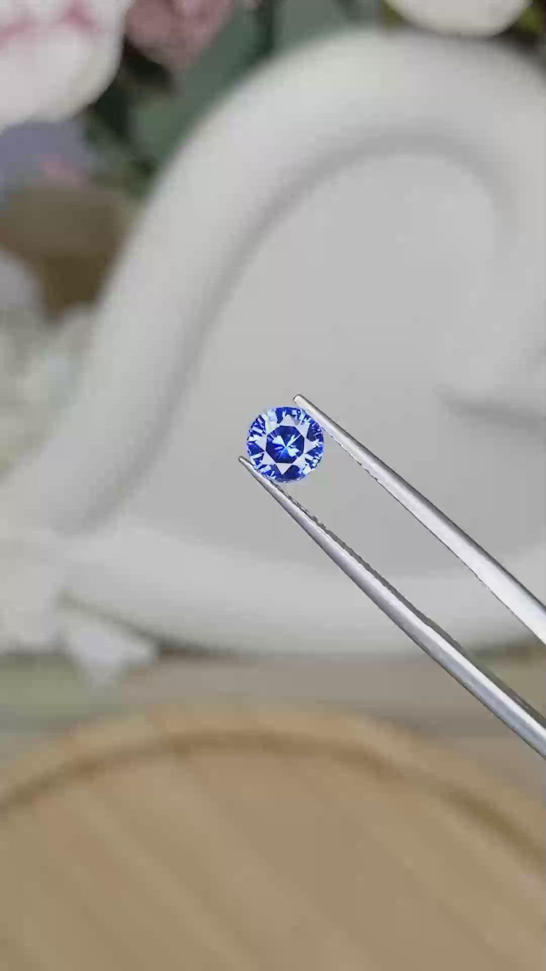 1.03 Ct. Blue Sapphire from Ceylon (Sri Lanka) Size Video