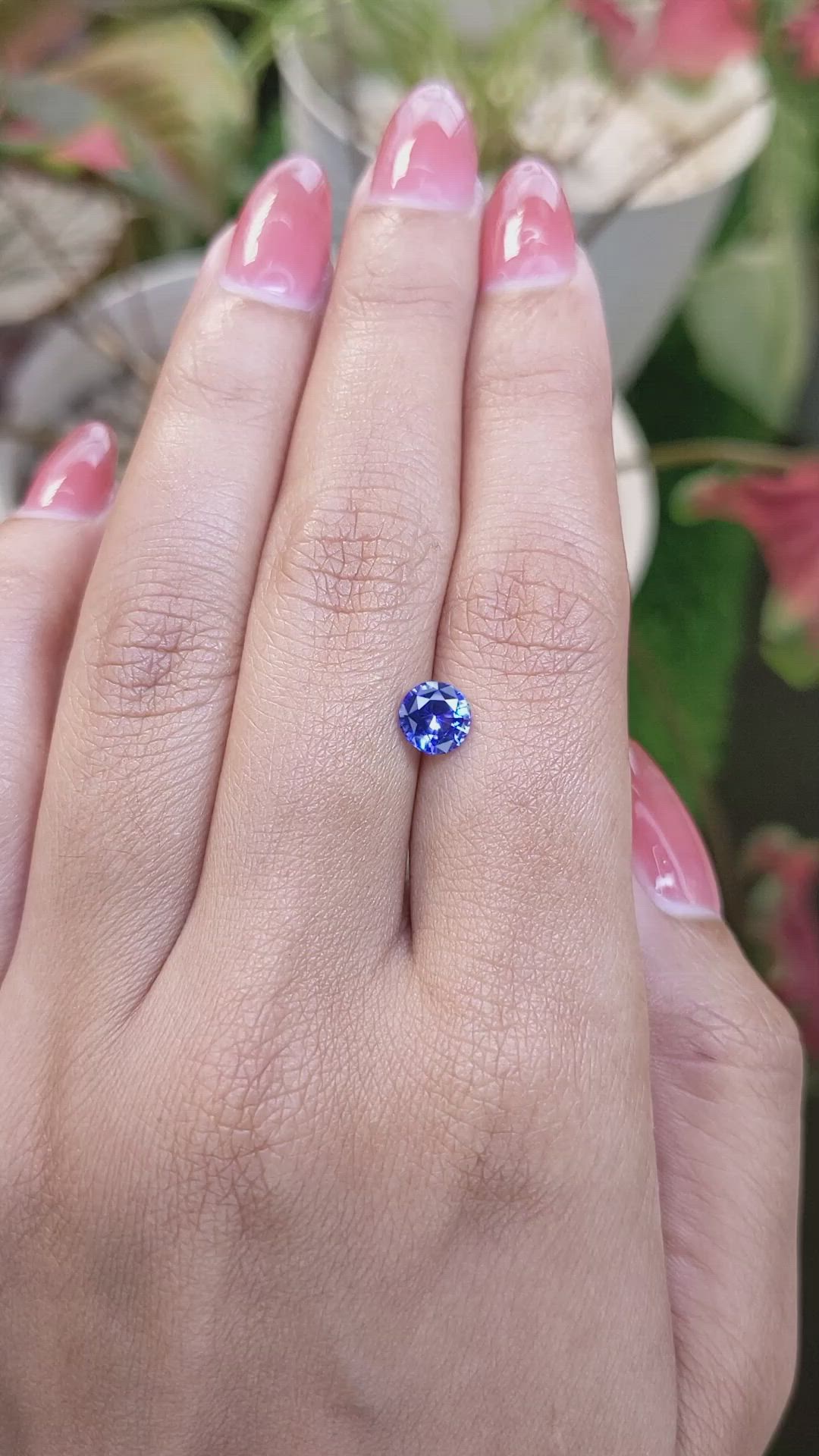 1.03 Ct. Blue Sapphire from Ceylon (Sri Lanka) Size Video