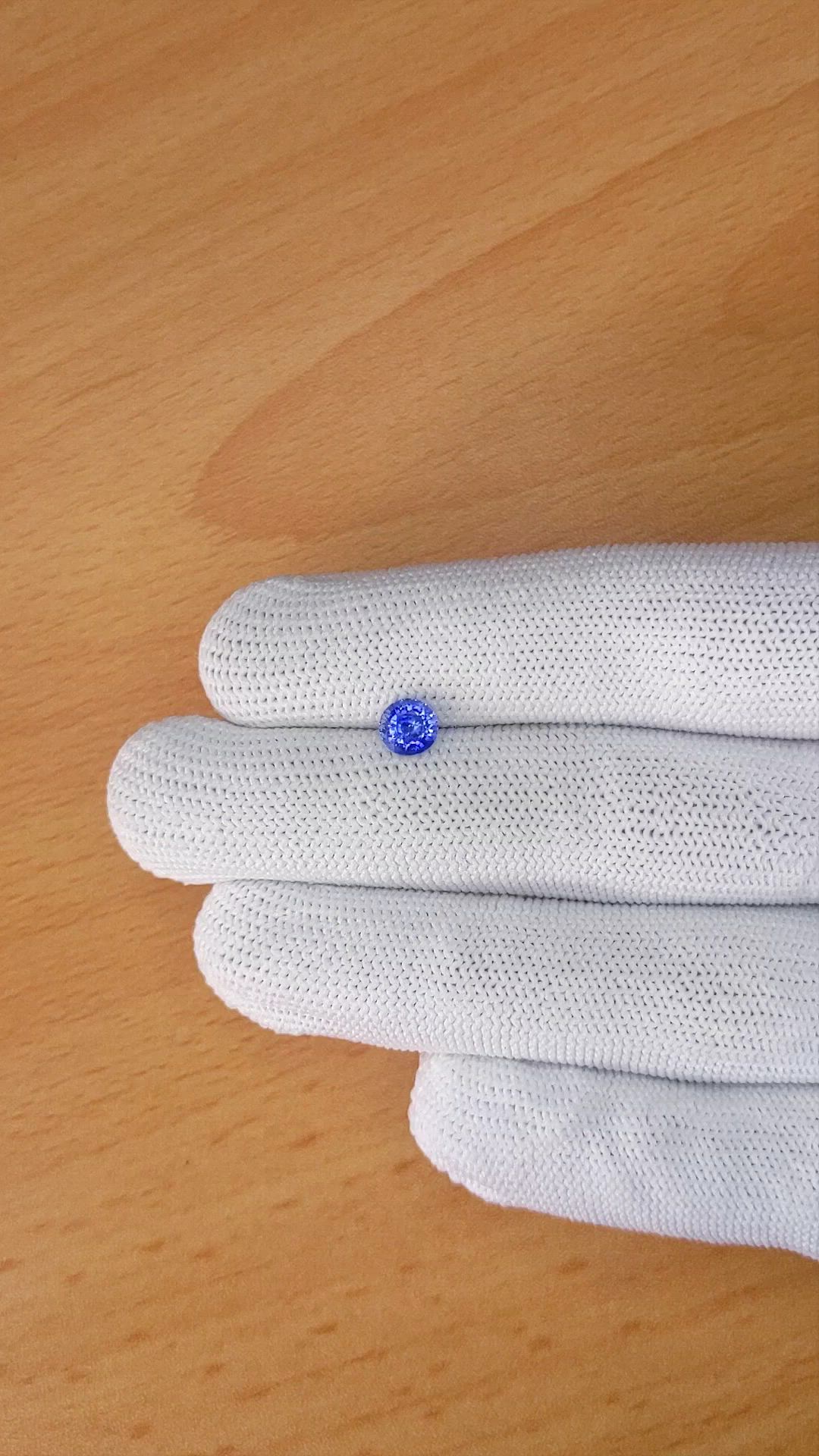 1.10 Ct. Blue Sapphire from Ceylon (Sri Lanka) Size Video