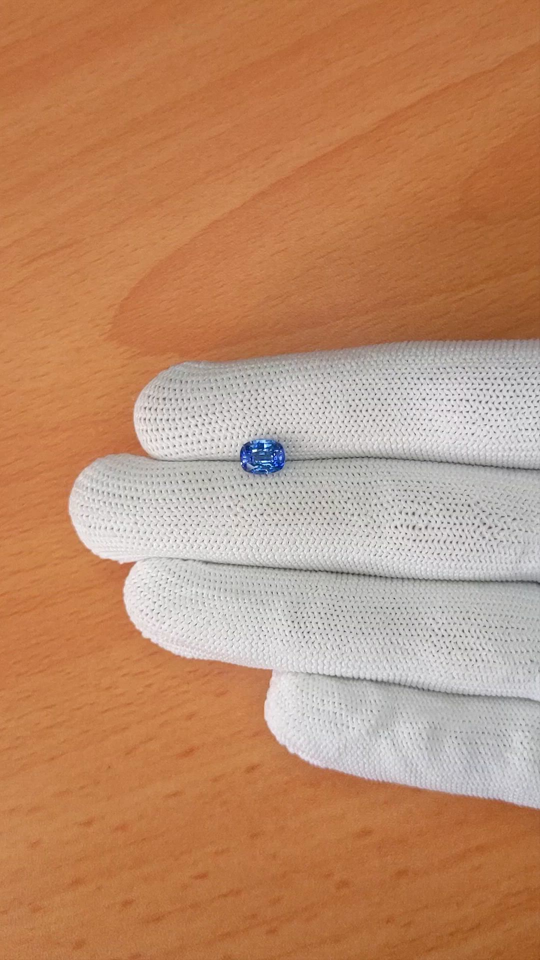 1.42 Ct. Blue Sapphire from Ceylon (Sri Lanka) Size Video