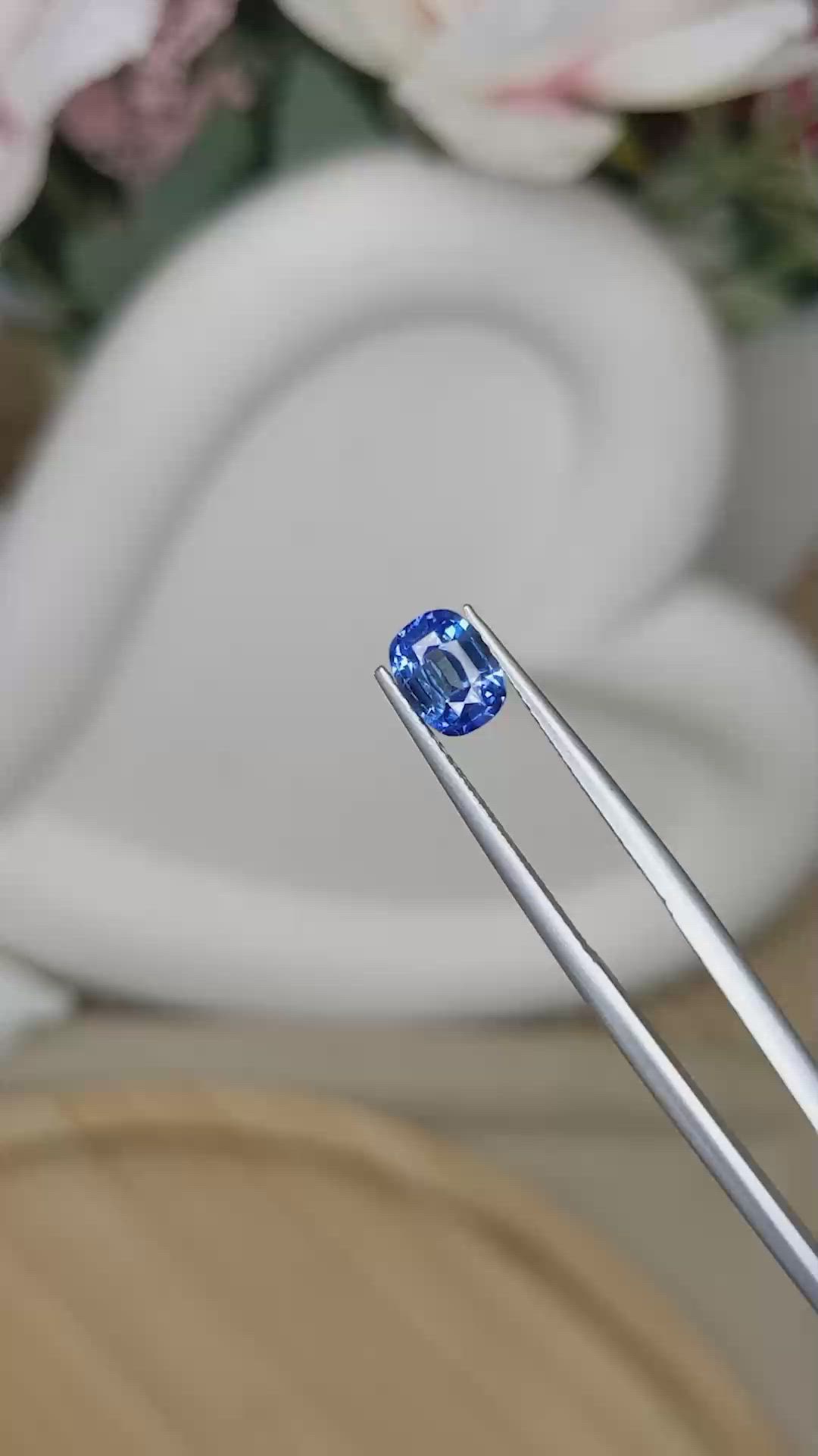 1.42 Ct. Blue Sapphire from Ceylon (Sri Lanka) Size Video