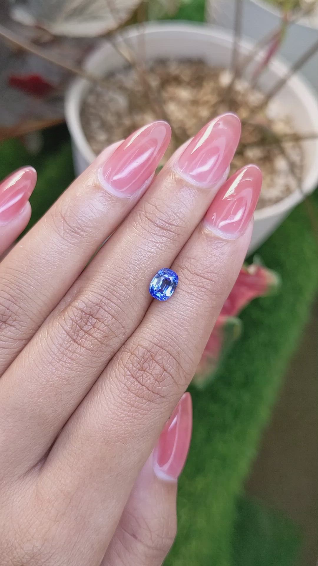 1.42 Ct. Blue Sapphire from Ceylon (Sri Lanka) Size Video