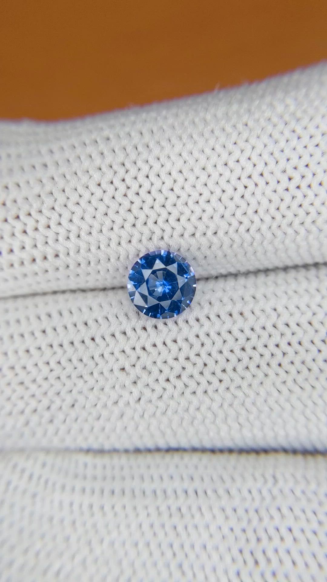 1.03 Ct. Blue Sapphire from Ceylon (Sri Lanka) Size Video