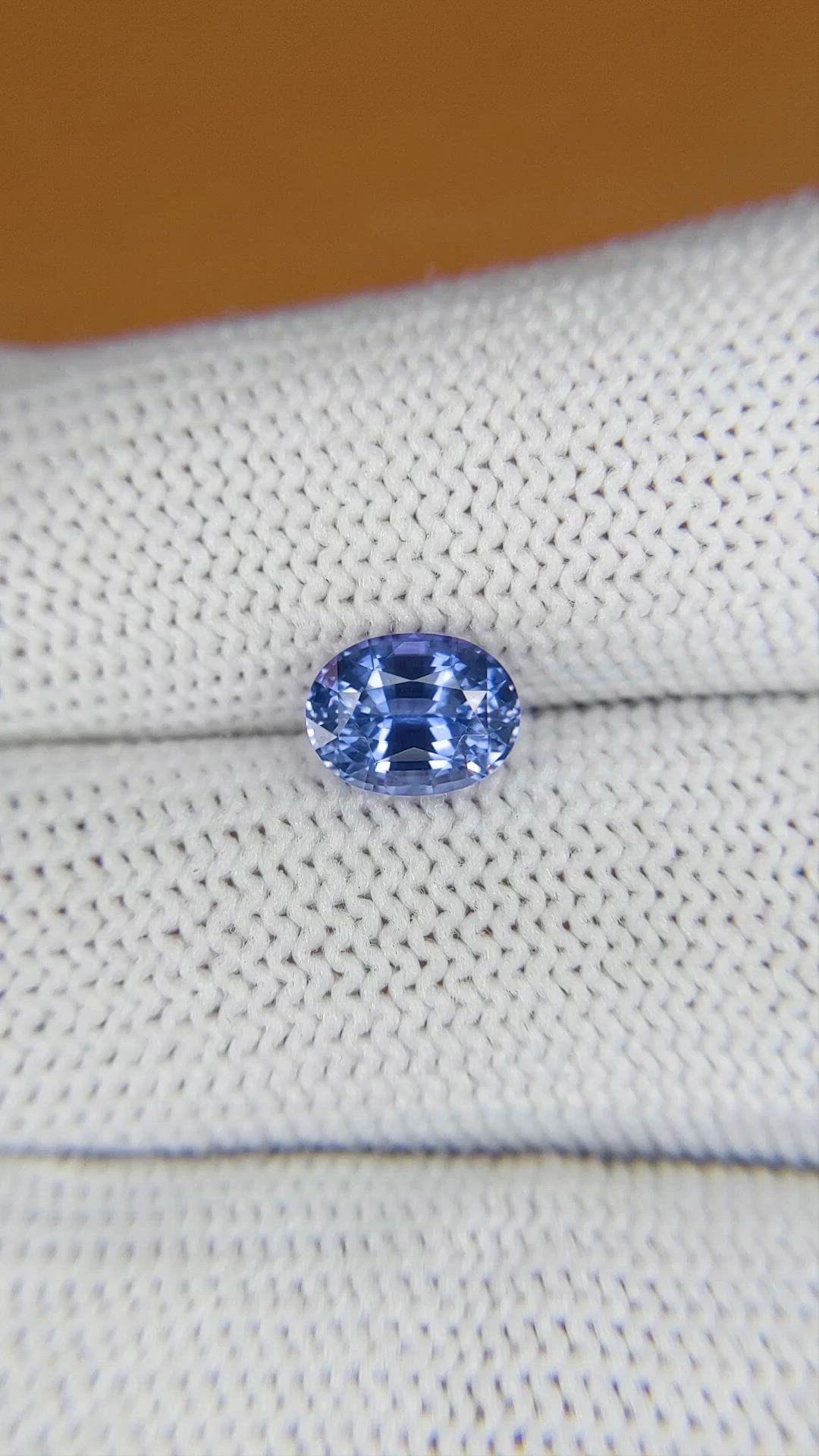 1.71 Ct. Blue Sapphire from Ceylon (Sri Lanka) Size Video