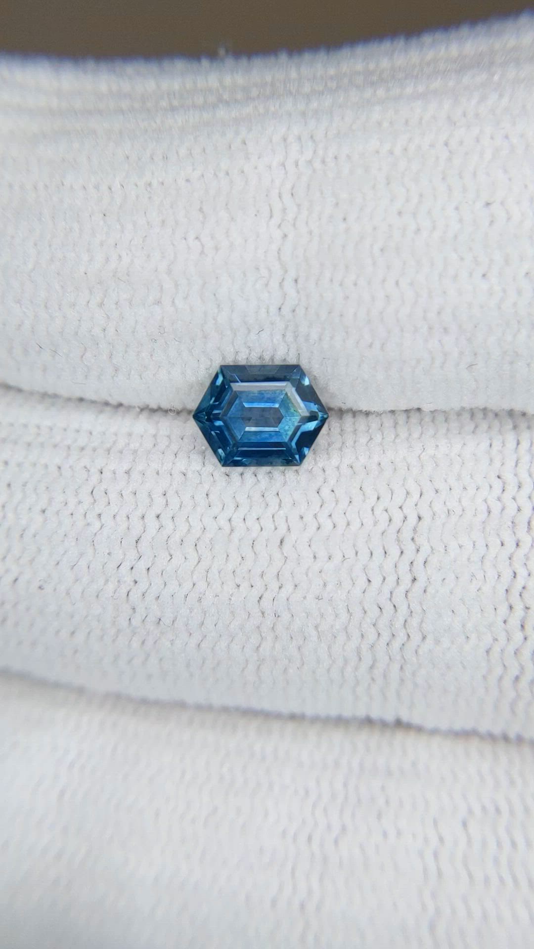 0.94 Ct. Blue Sapphire from Montana Size Video