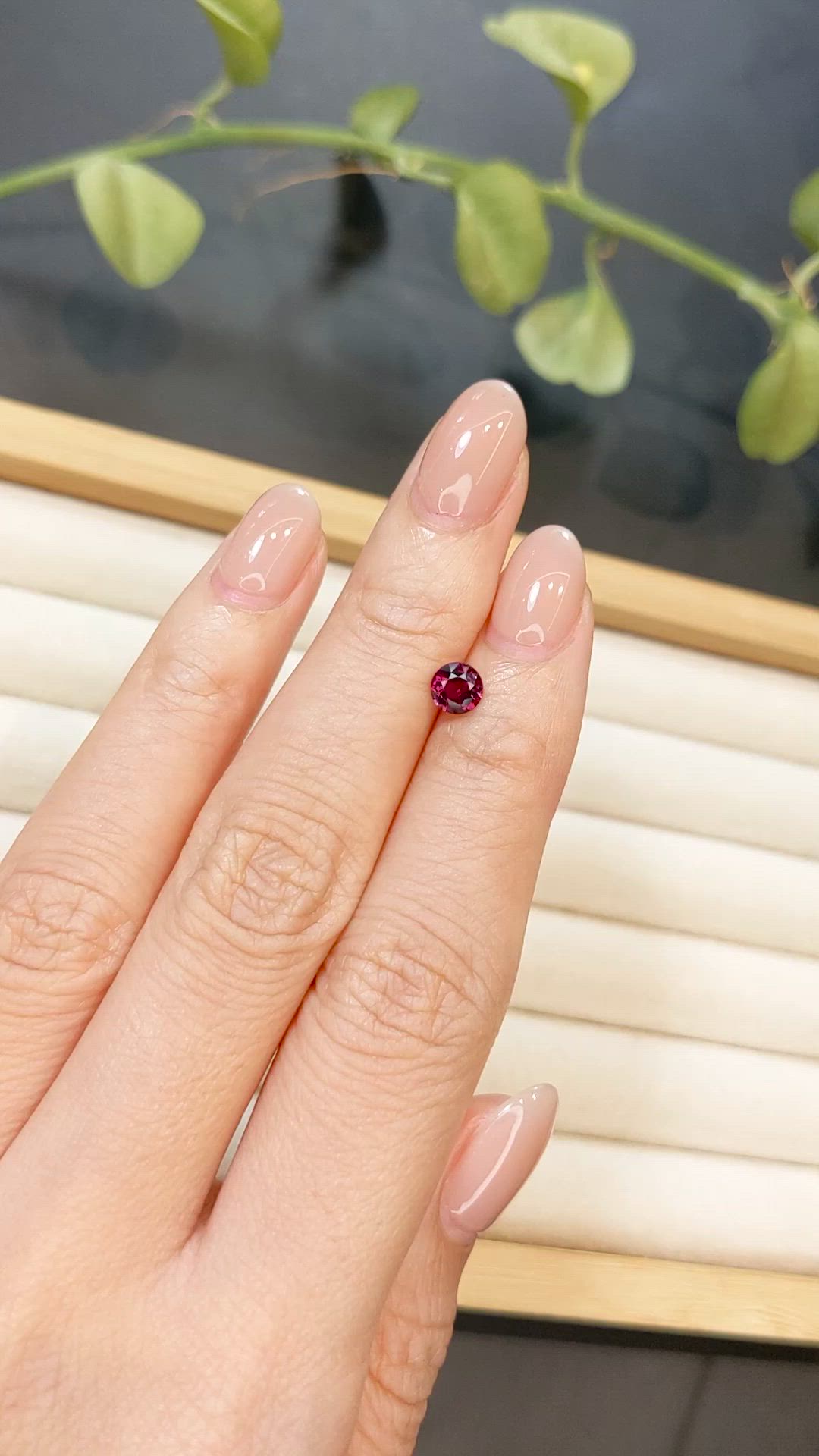0.66 Ct. Pinkish Purple Sapphire from Mozambique Size Video