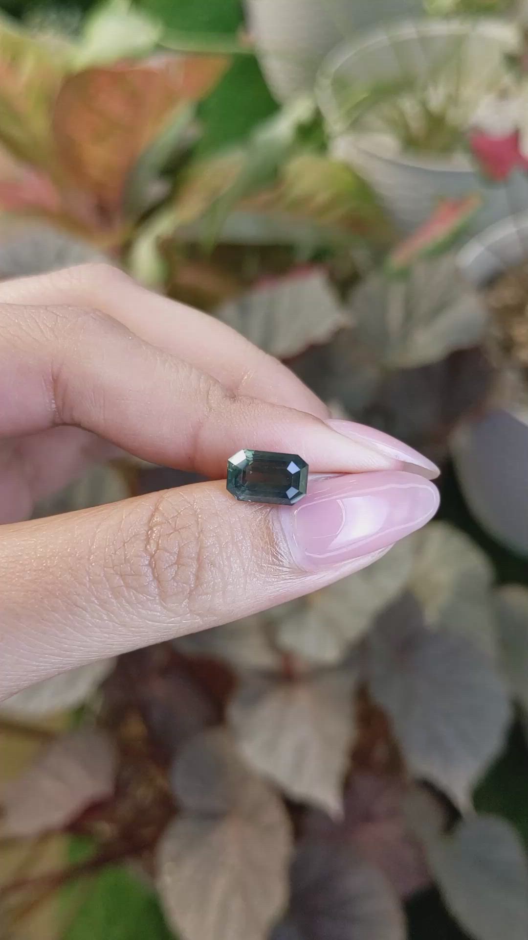 3.19 Ct. Bluish Green Sapphire from Ceylon (Sri Lanka) Size Video