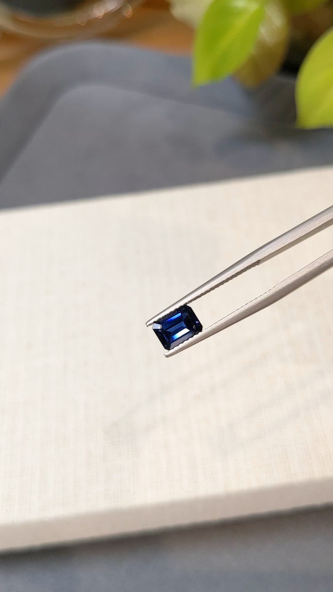 1.07 Ct. Blue Sapphire from Ceylon (Sri Lanka) Size Video