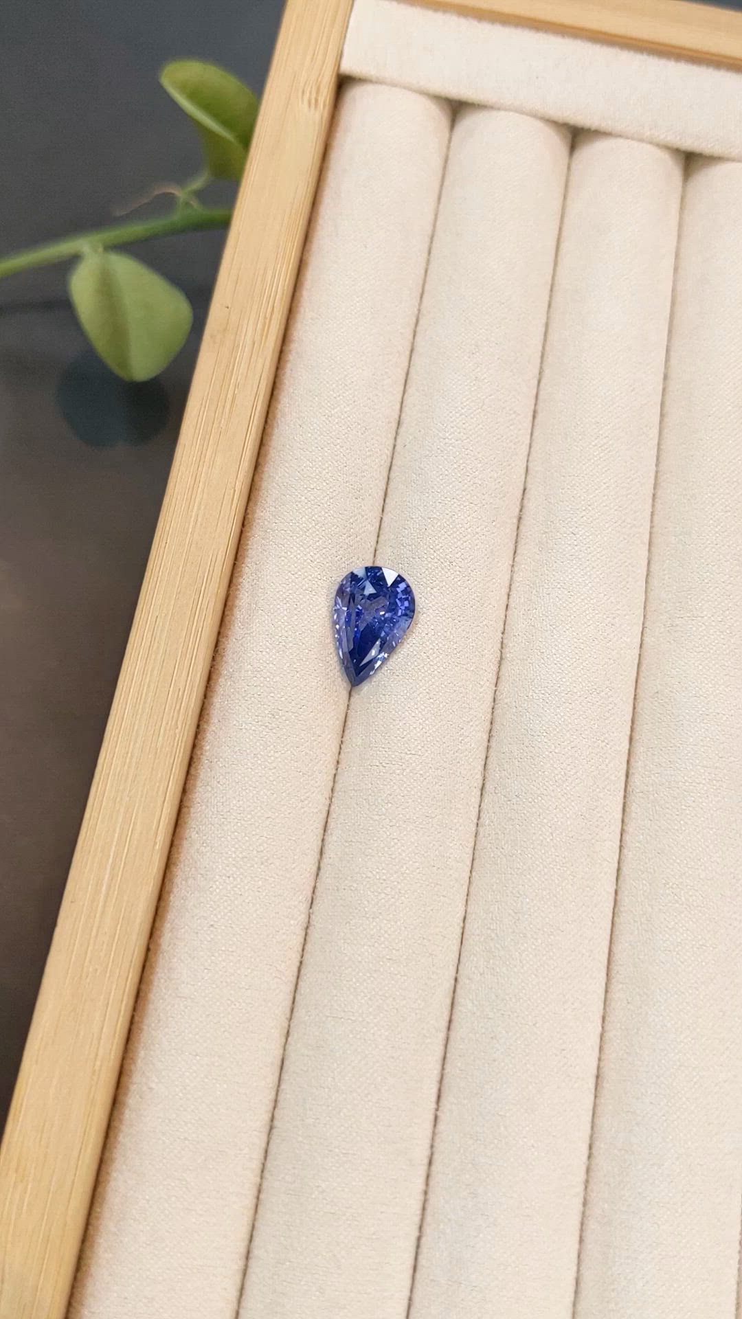 6.05 Ct. Blue Sapphire from Ceylon (Sri Lanka) Size Video