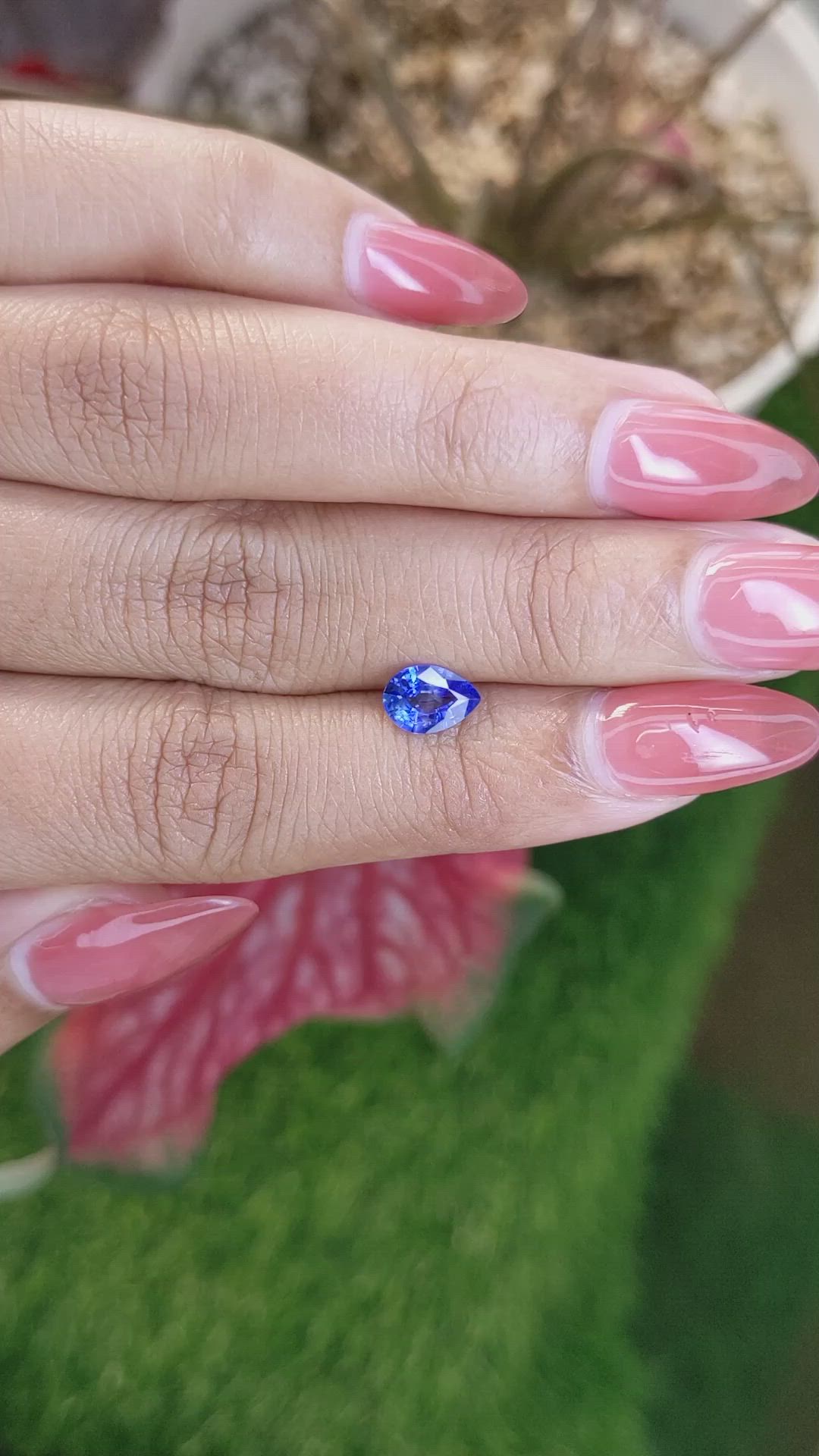 0.90 Ct. Blue Sapphire from Ceylon (Sri Lanka) Size Video