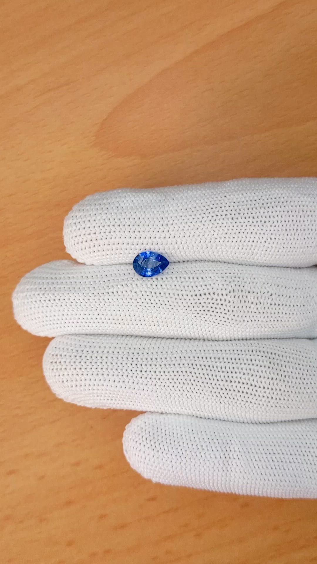 0.90 Ct. Blue Sapphire from Ceylon (Sri Lanka) Size Video