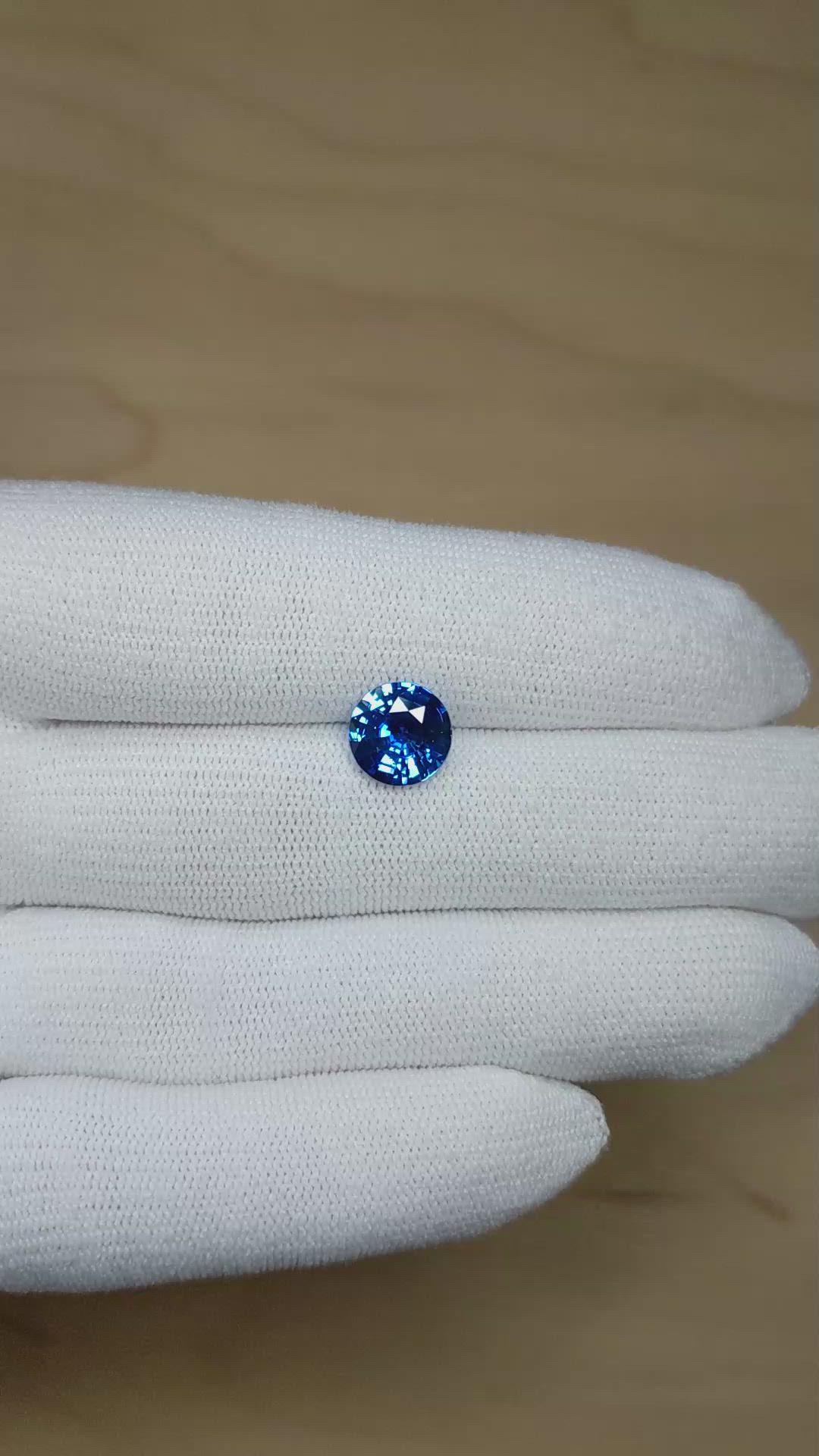 2.97 Ct. Blue Sapphire from Ceylon (Sri Lanka) Size Video