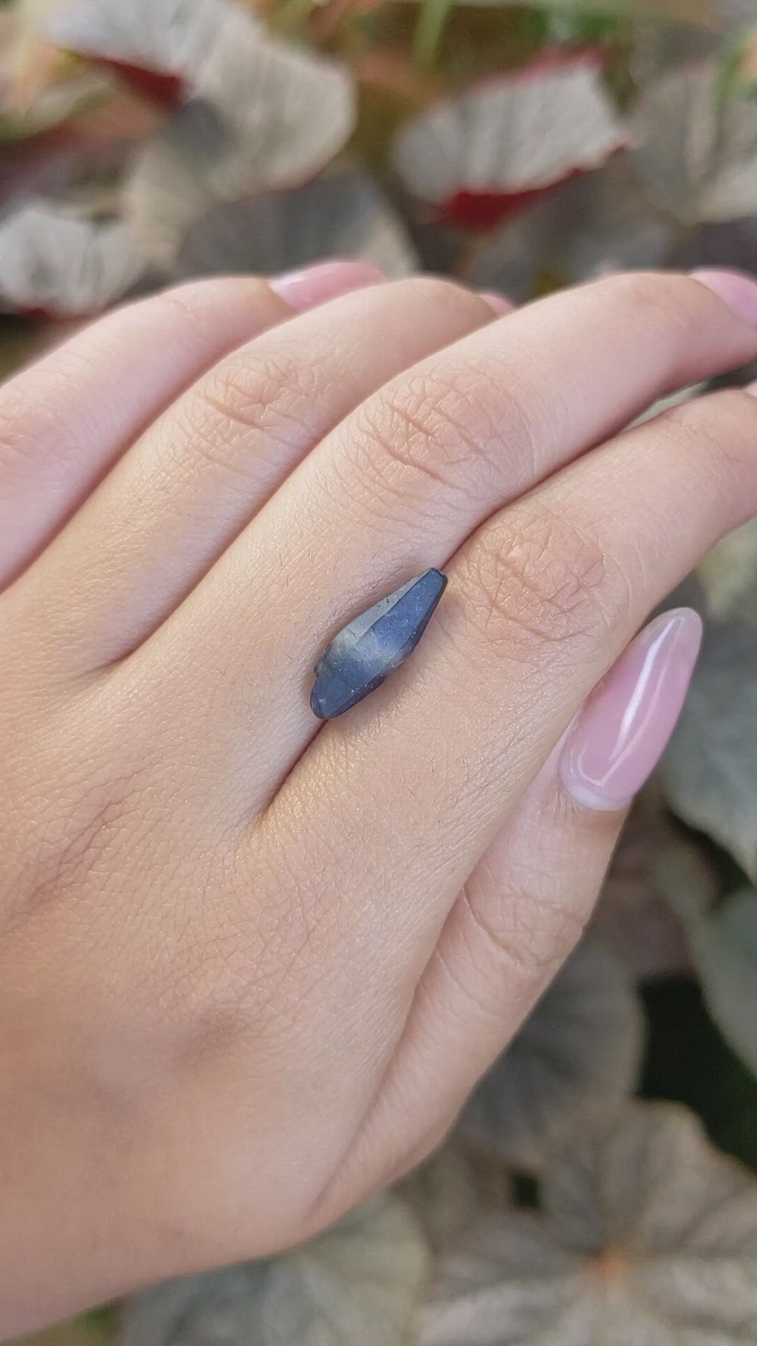 4.89 Ct. Blue Sapphire from Ceylon (Sri Lanka) Size Video