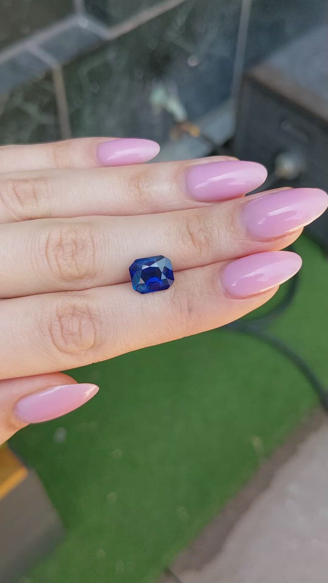 4.36 Ct. Blue Sapphire from Ceylon (Sri Lanka) Size Video