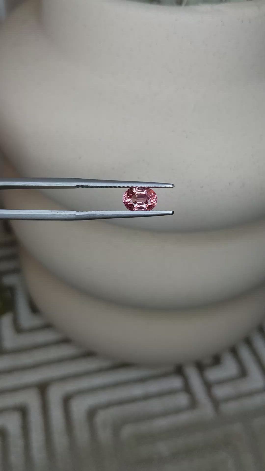 1.22 Ct. Padparadscha Sapphire from Ceylon (Sri Lanka) Size Video