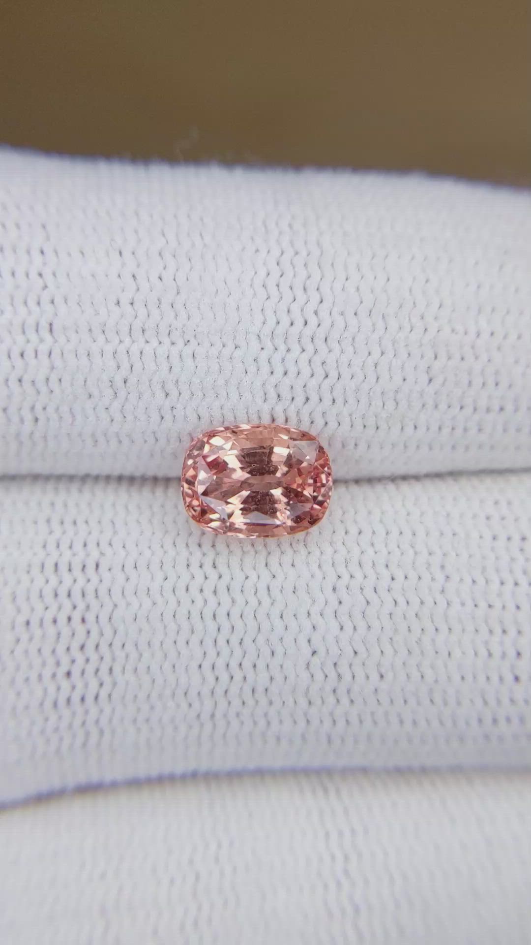 2.27 Ct. Padparadscha Sapphire from Ceylon (Sri Lanka) Size Video