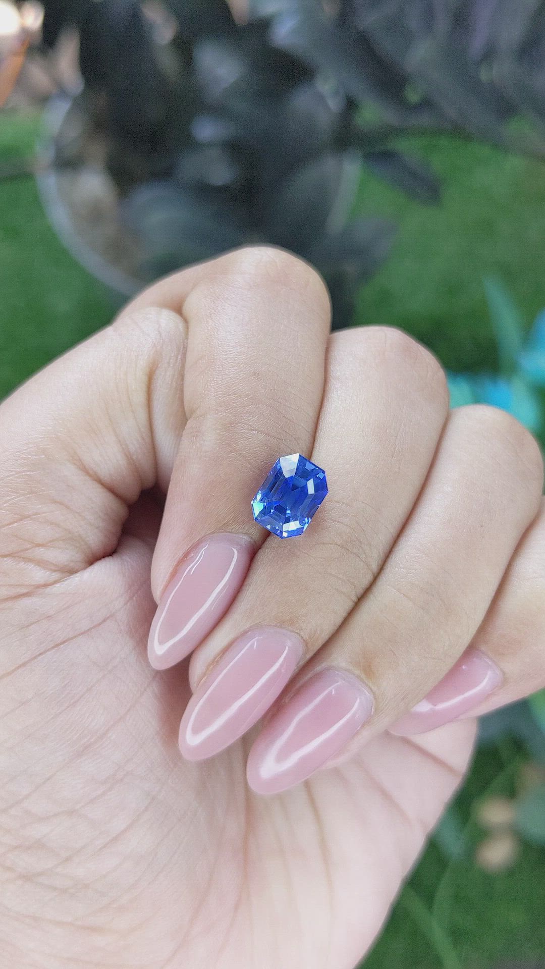 3.09 Ct. Blue Sapphire from Ceylon (Sri Lanka) Size Video