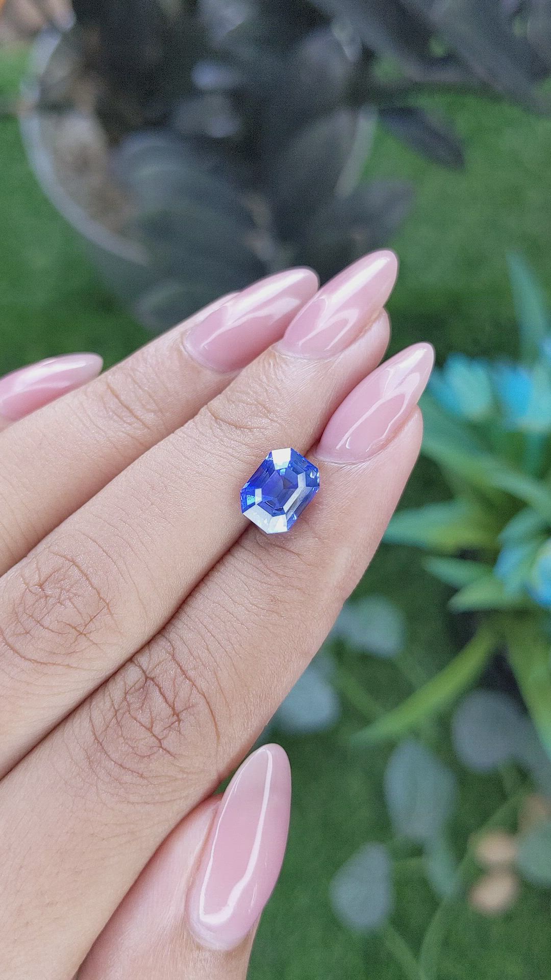 3.09 Ct. Blue Sapphire from Ceylon (Sri Lanka) Size Video