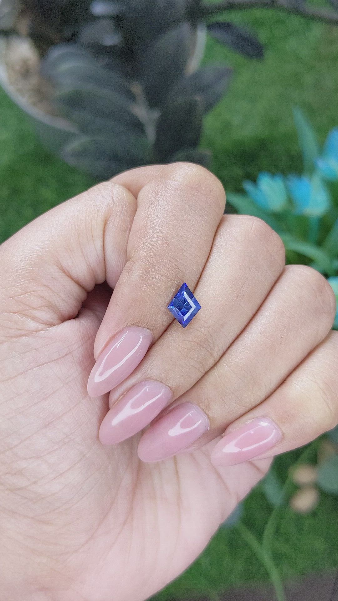 1.06 Ct. Blue Sapphire from Ceylon (Sri Lanka) Size Video