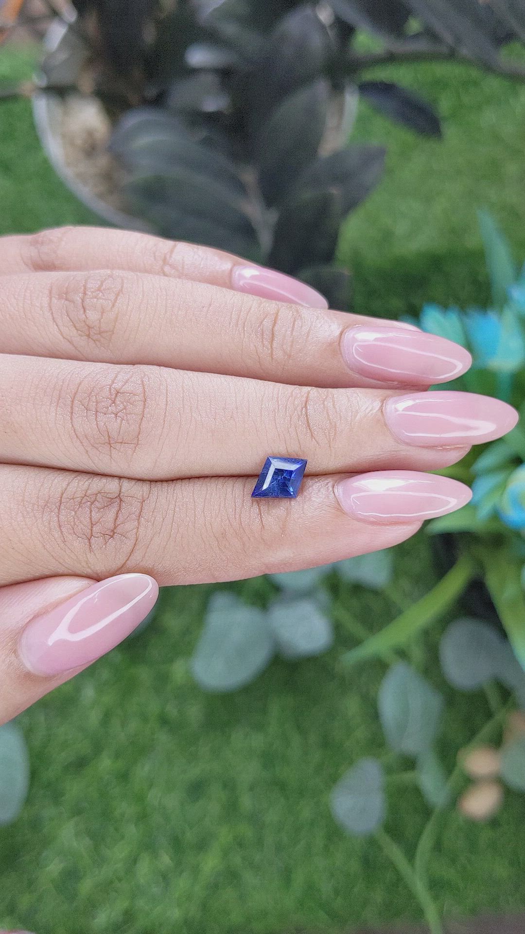 1.06 Ct. Blue Sapphire from Ceylon (Sri Lanka) Size Video