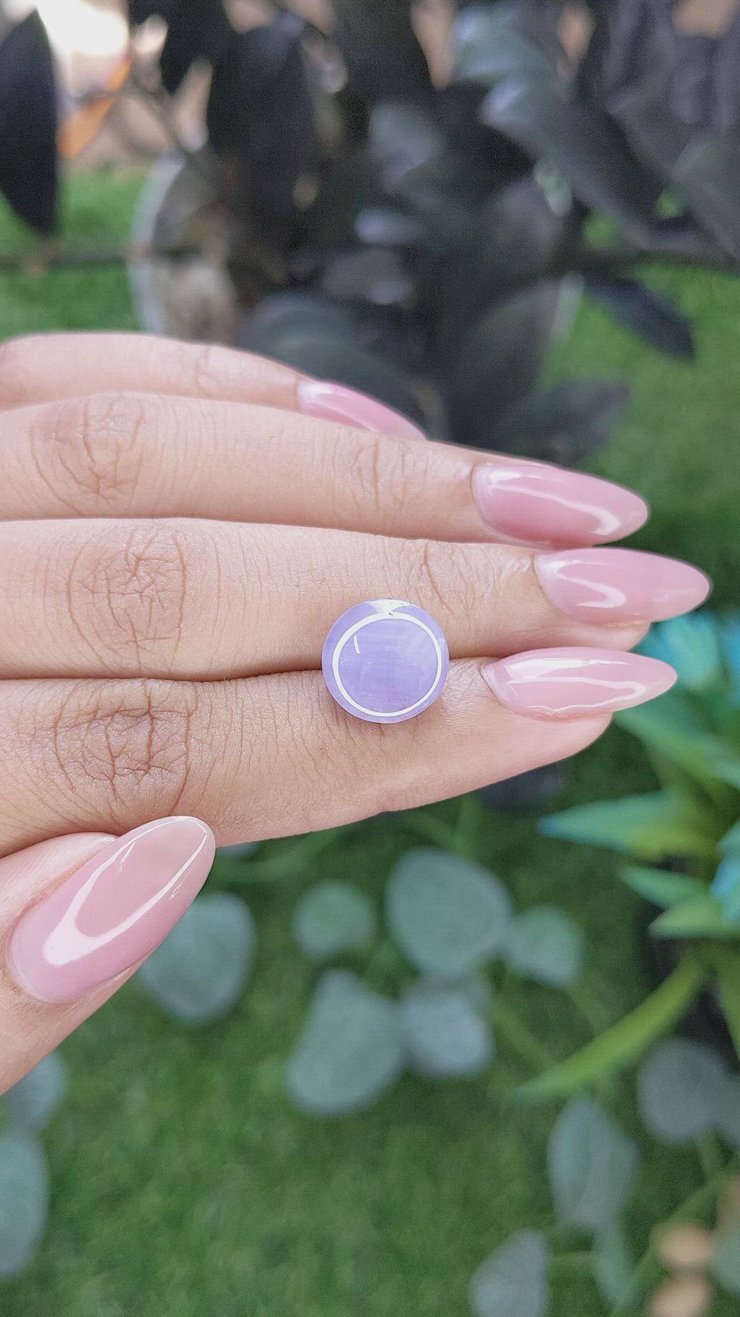 7.98 Ct. Bluish Purple Star Sapphire from Ceylon (Sri Lanka) Size Video