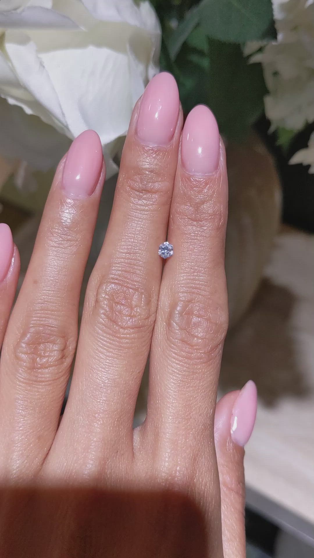 0.25 Ct. Grey Sapphire from Ceylon (Sri Lanka) Size Video