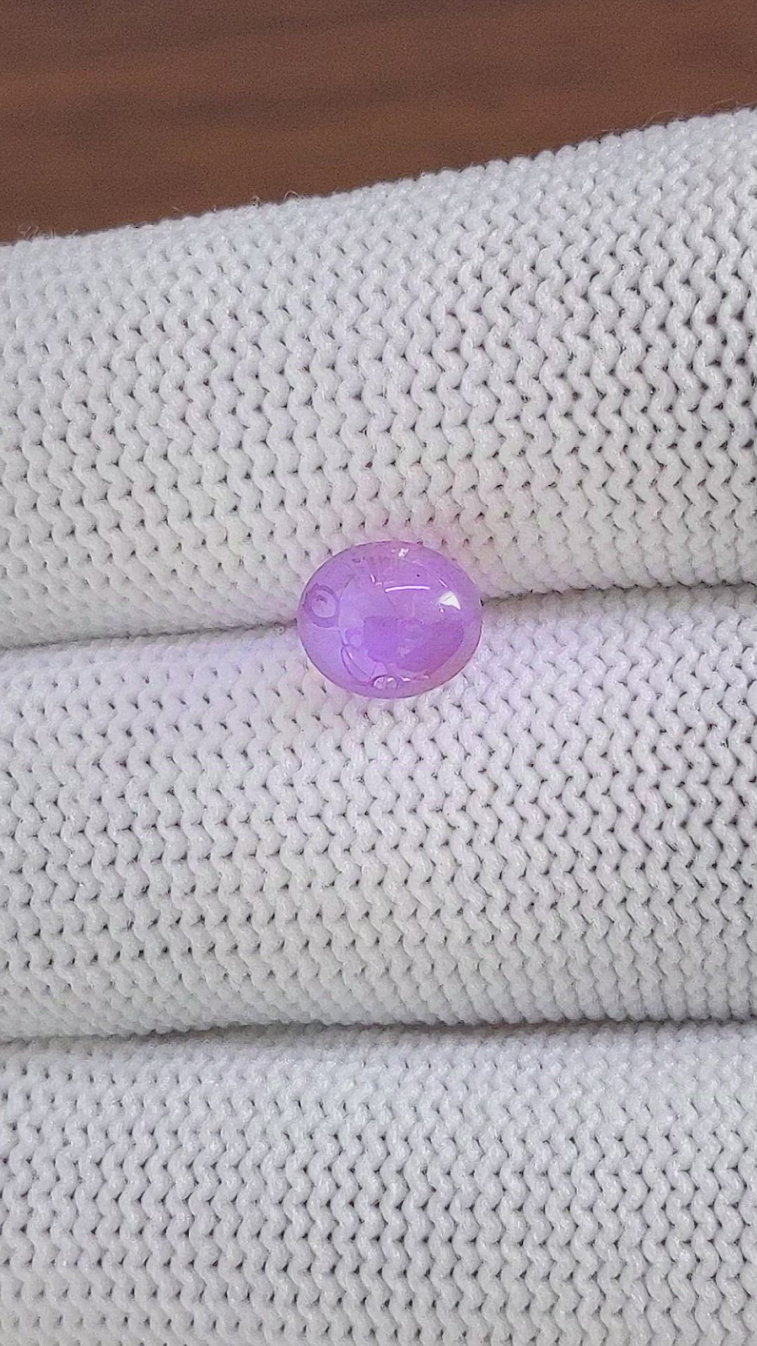 2.62 Ct. Pinkish Purple Star Sapphire from Ceylon (Sri Lanka) Size Video