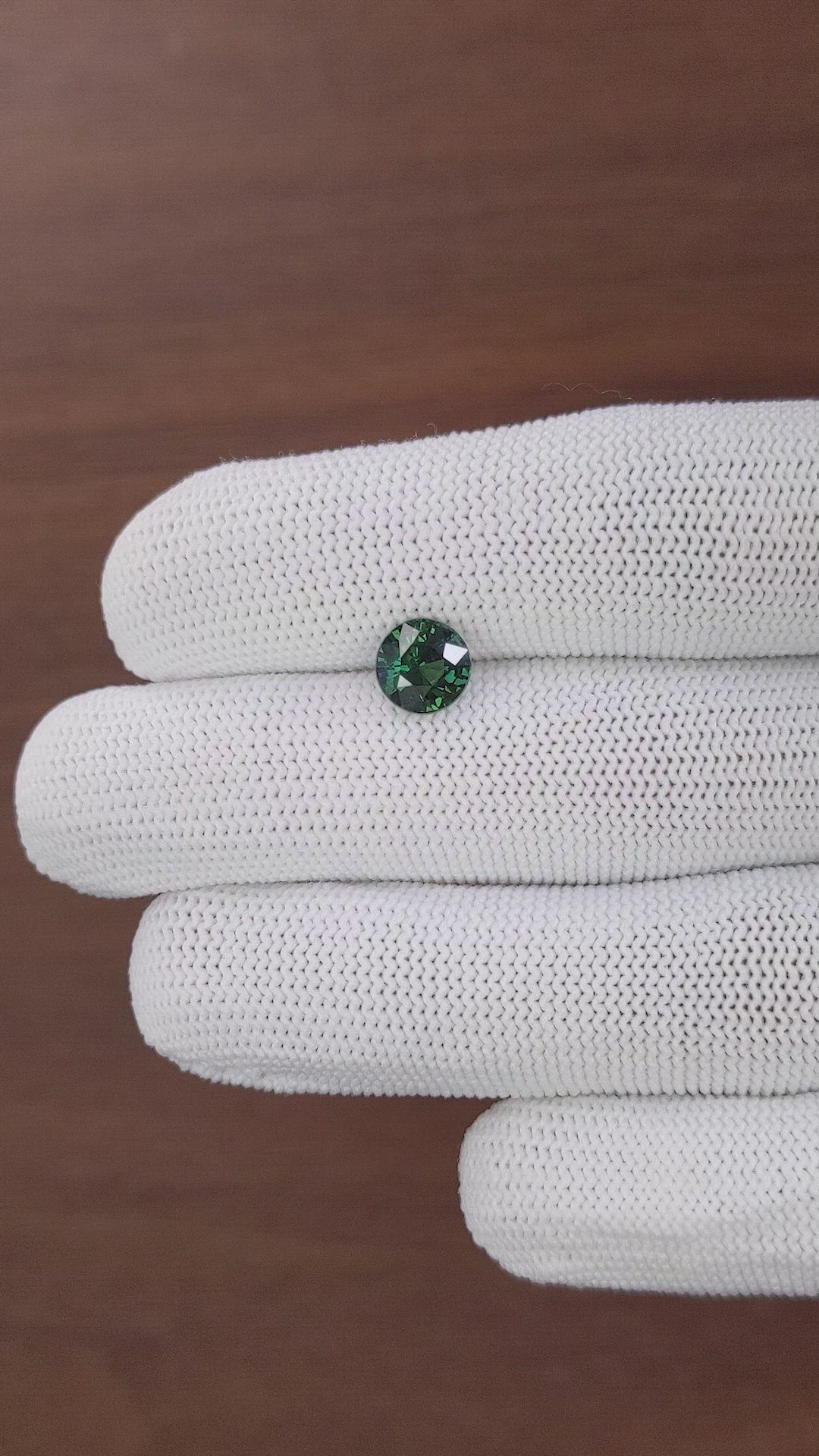 2.03 Ct. Green Sapphire from Ceylon (Sri Lanka) Size Video