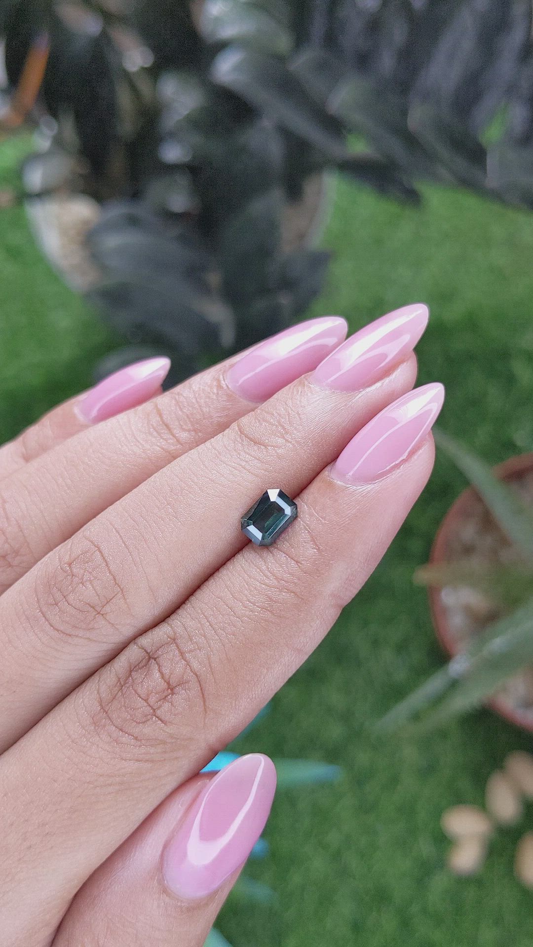1.02 Ct. Green Sapphire from Ceylon (Sri Lanka) Size Video