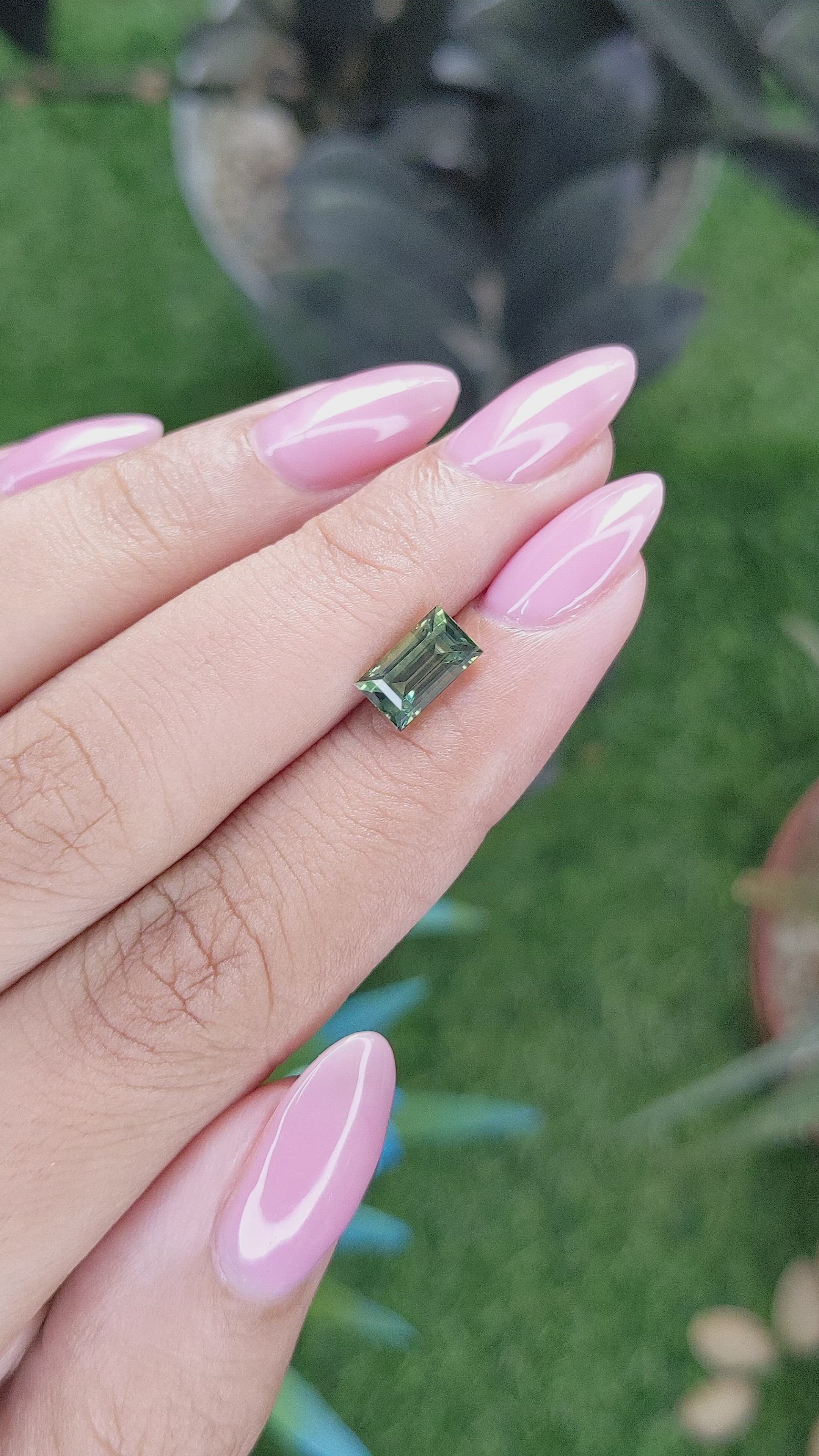1.68 Ct. Yellowish Green Sapphire from Ceylon (Sri Lanka) Size Video
