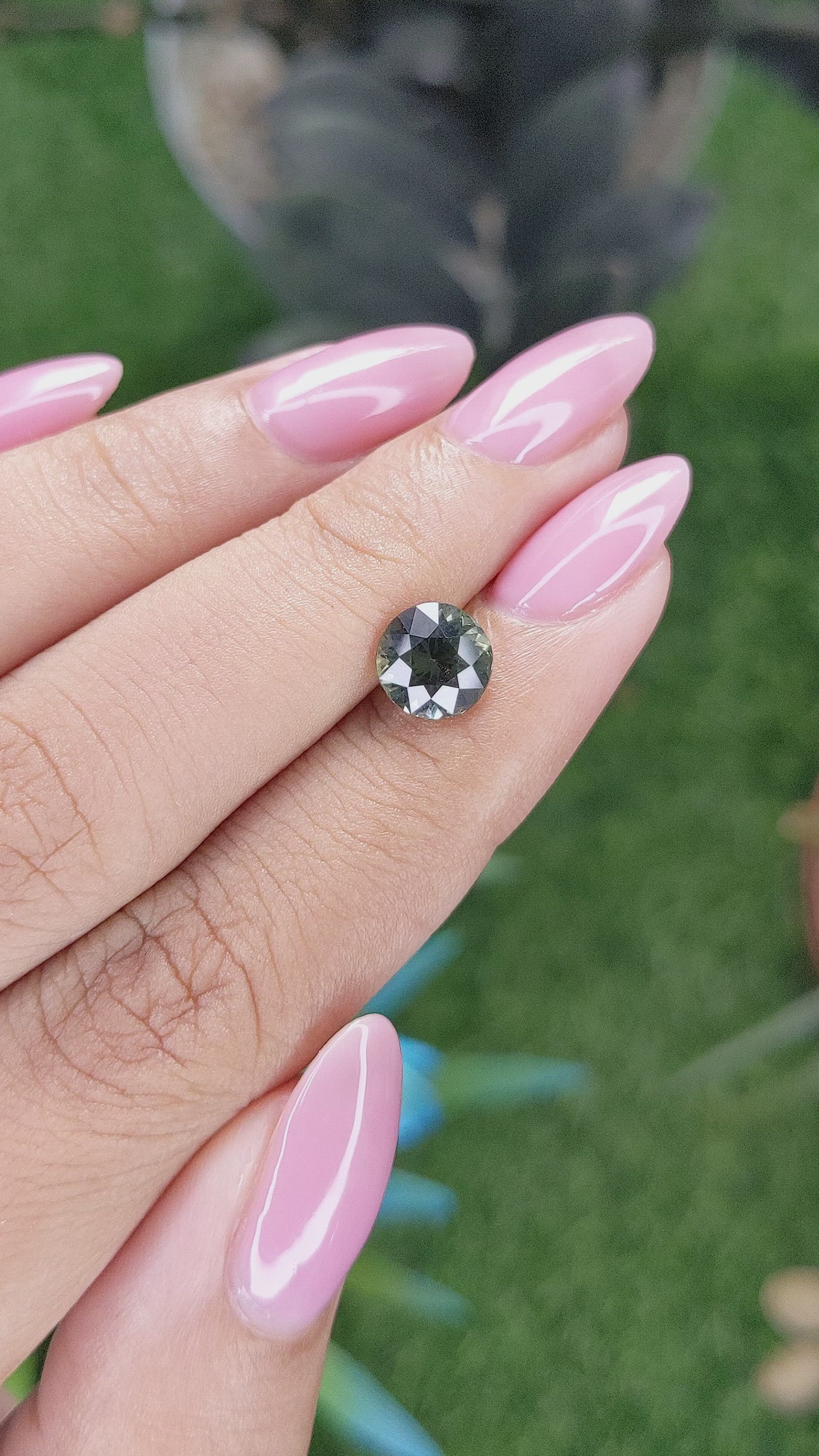 1.80 Ct. Yellowish Green Sapphire from Ceylon (Sri Lanka) Size Video