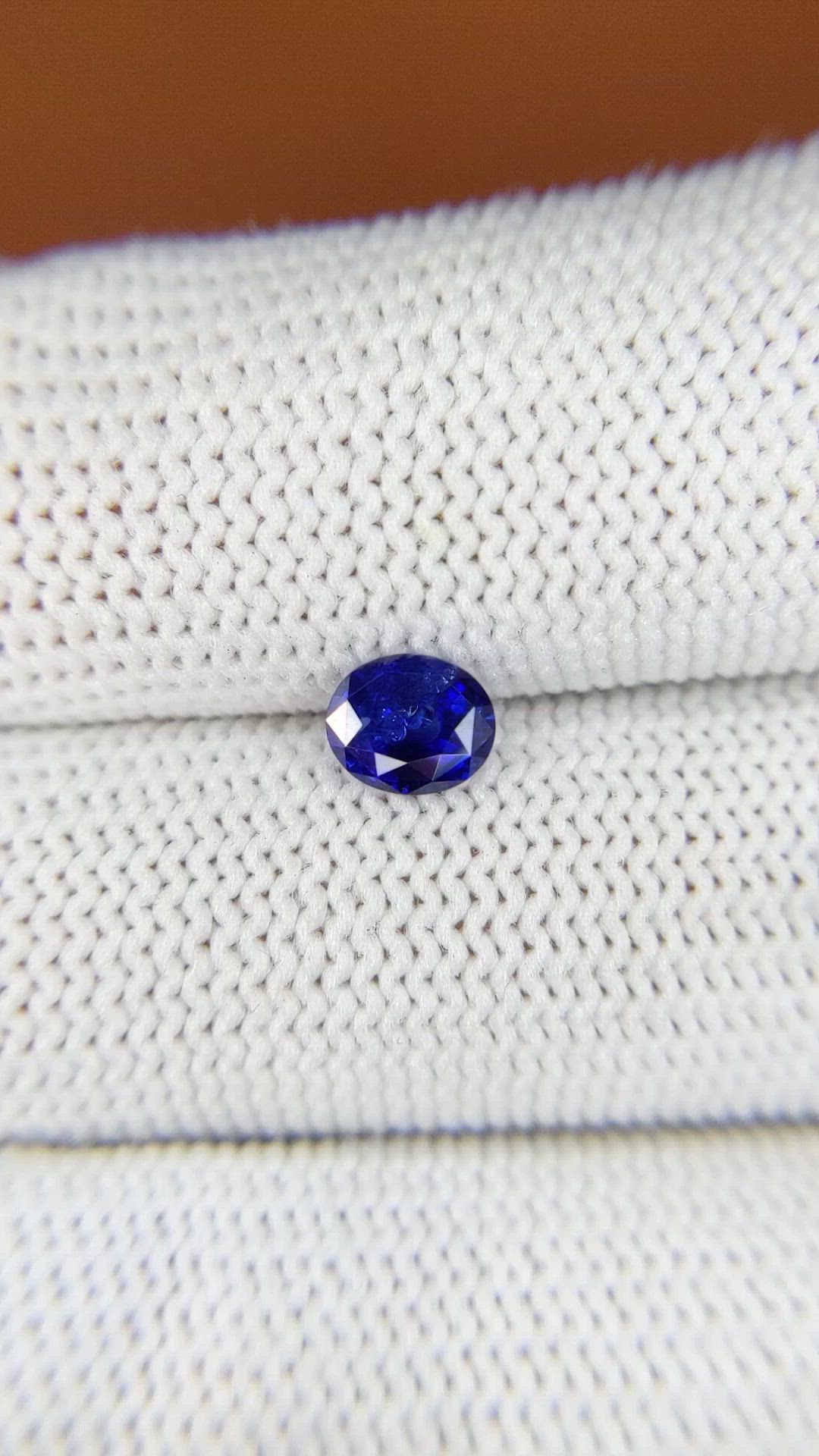 0.69 Ct. Blue Sapphire from Ceylon (Sri Lanka) Size Video