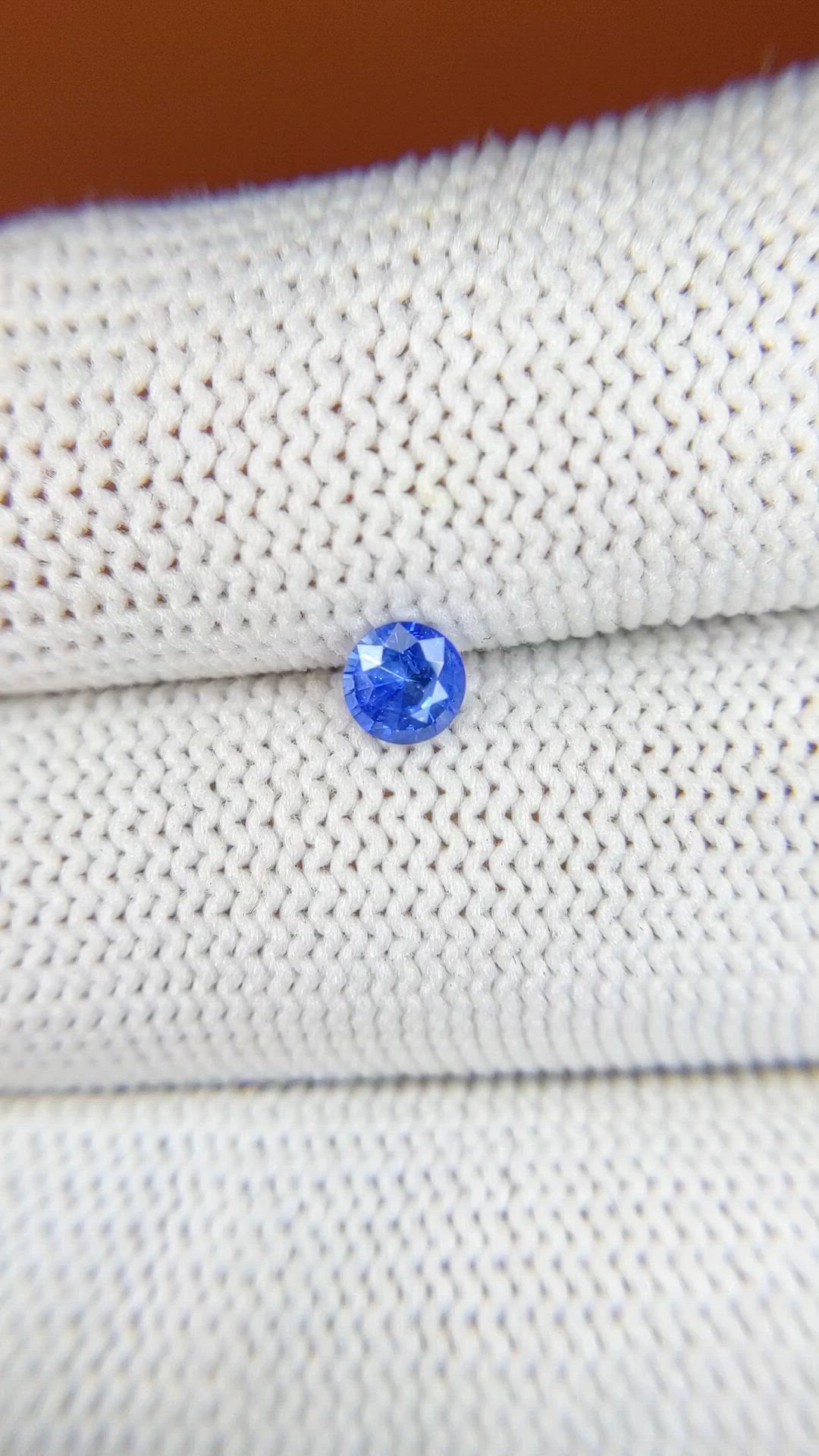0.39 Ct. Blue Sapphire from Ceylon (Sri Lanka) Size Video