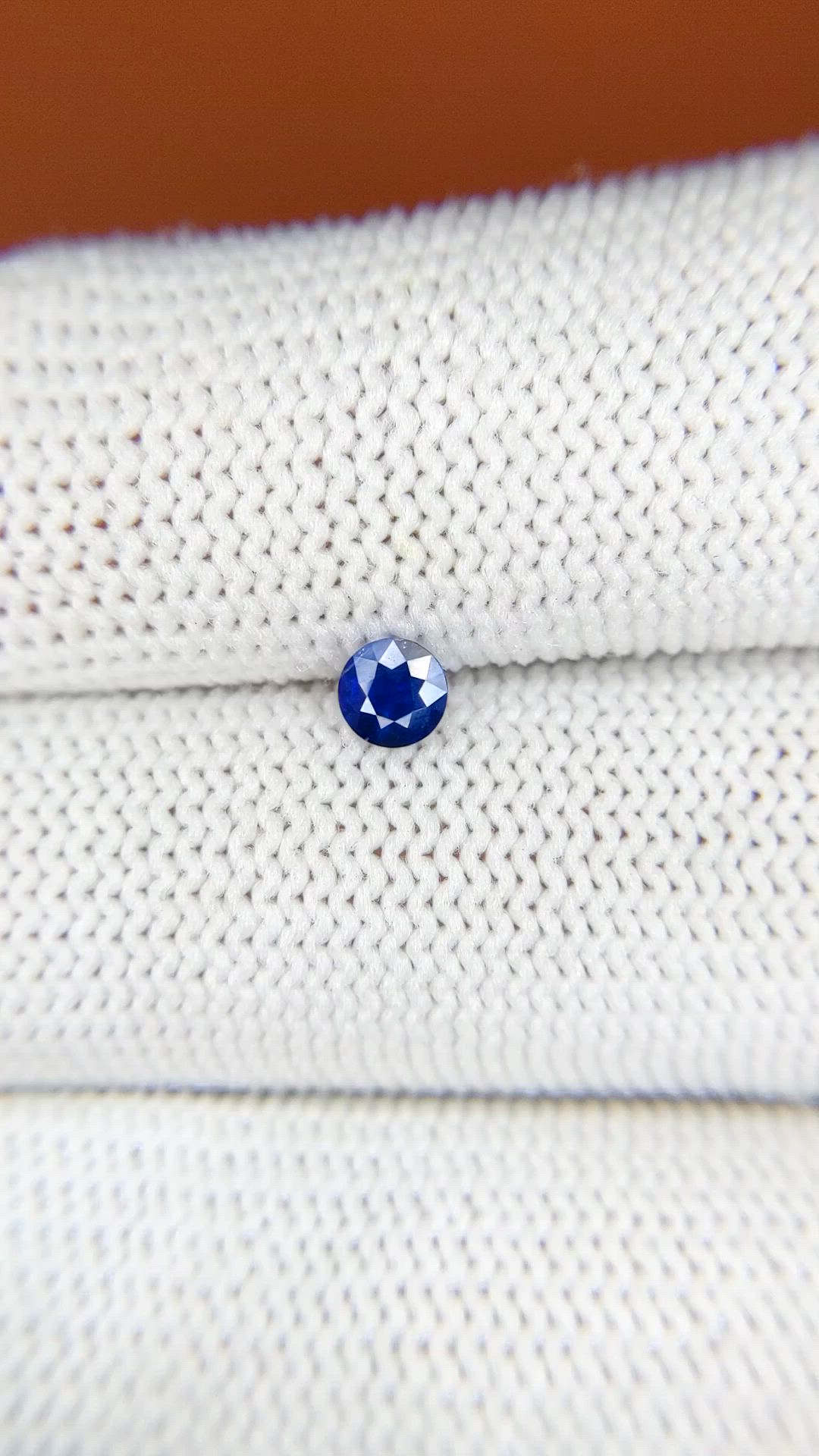 0.32 Ct. Blue Sapphire from Ceylon (Sri Lanka) Size Video
