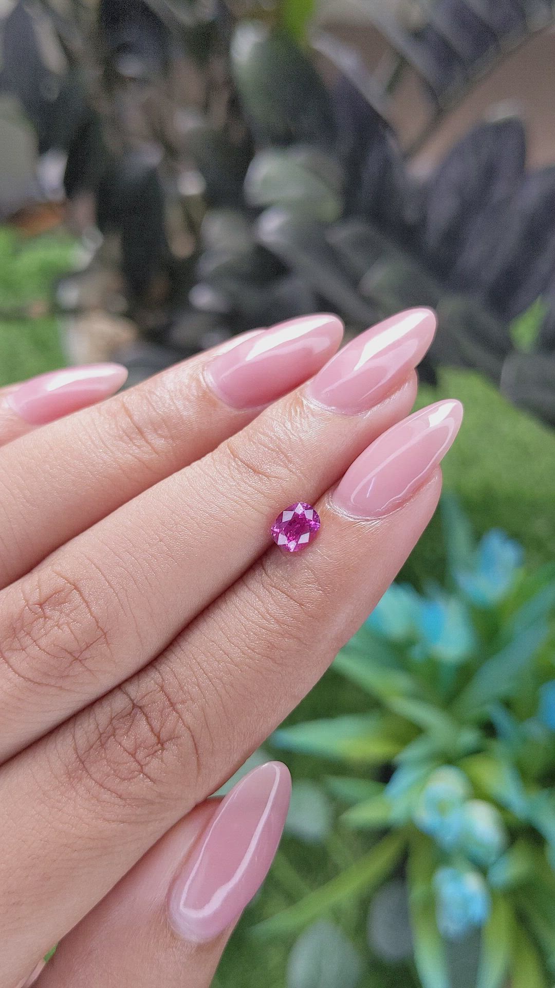 0.70 Ct. Purplish Pink Sapphire from Tanzania Size Video