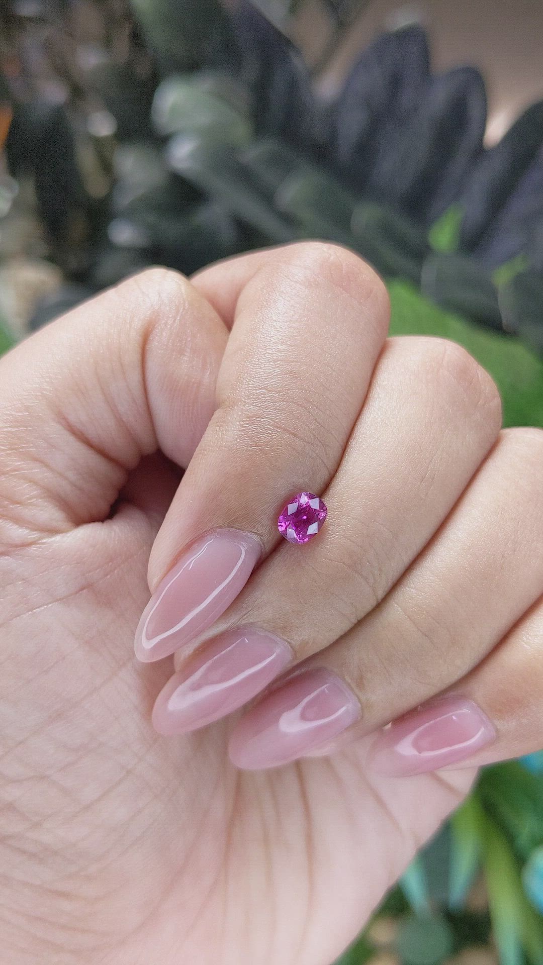 0.70 Ct. Purplish Pink Sapphire from Tanzania Size Video