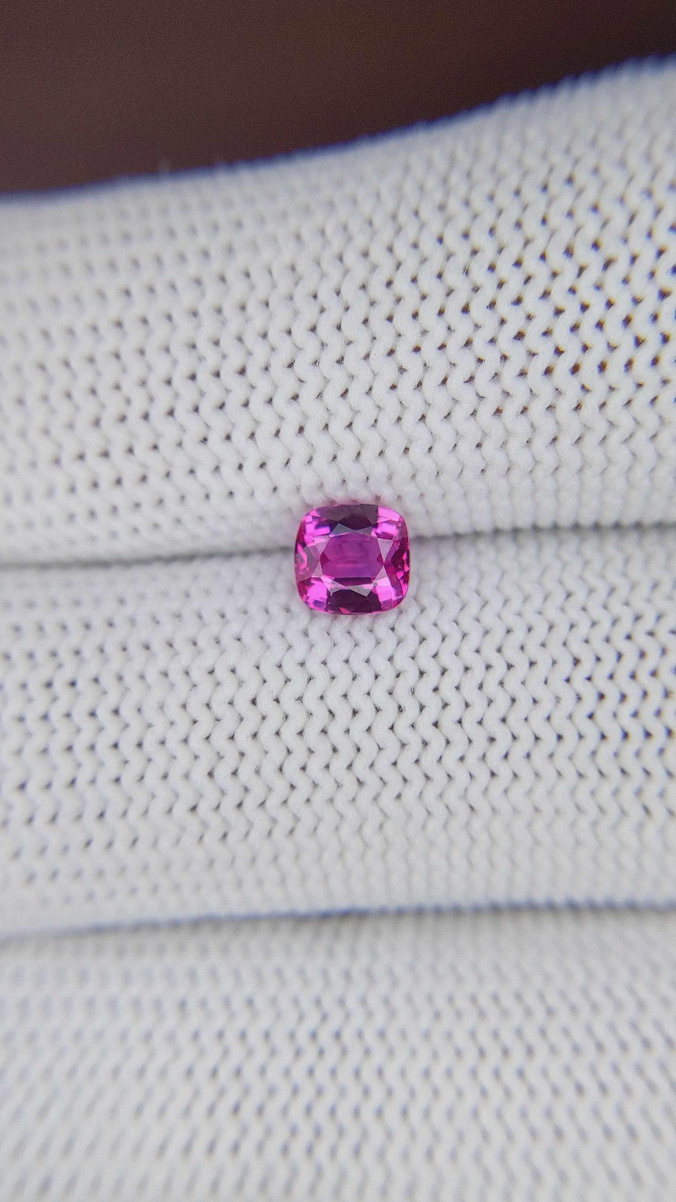 0.70 Ct. Purplish Pink Sapphire from Tanzania Size Video